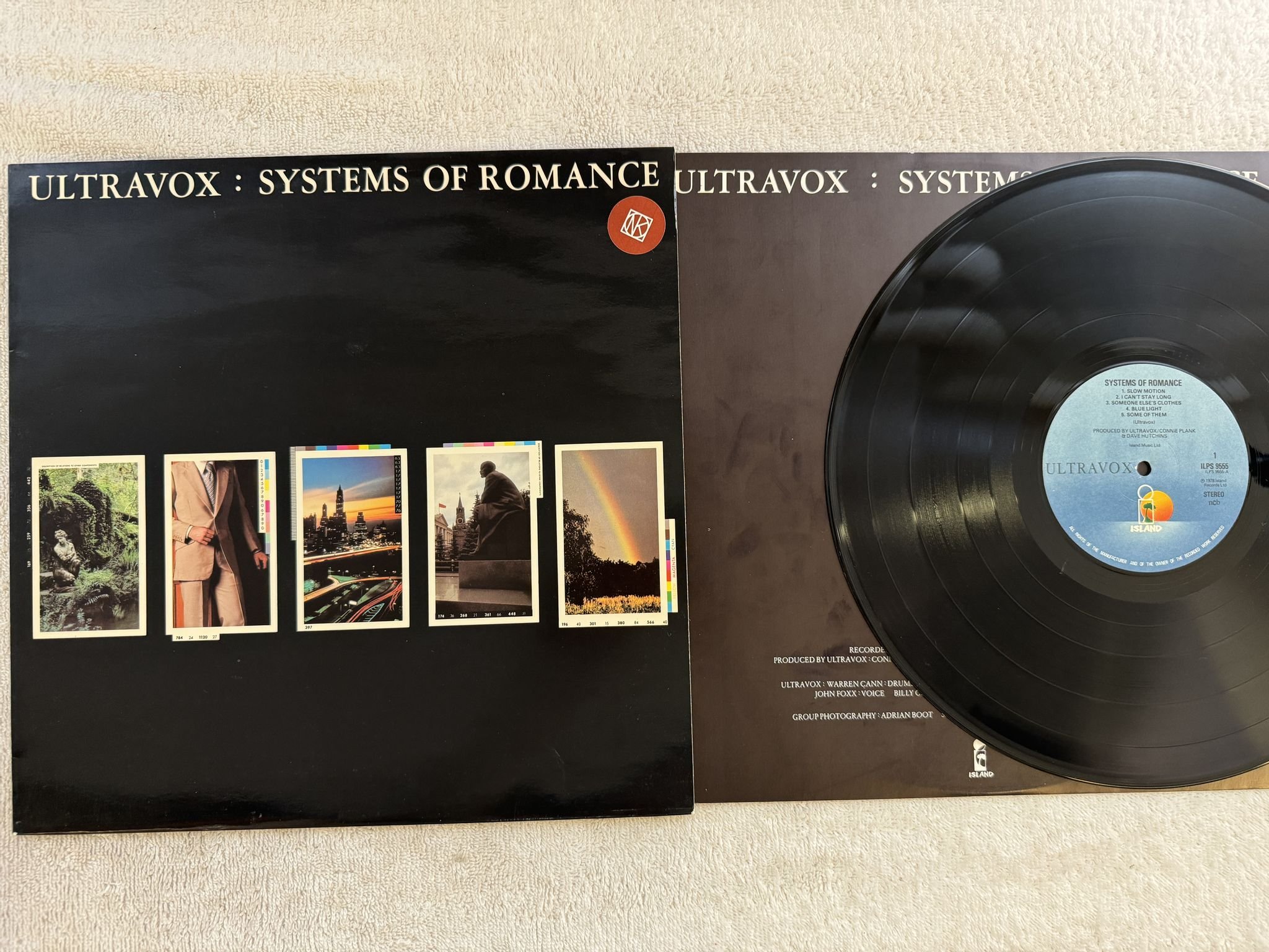 Omslagsbild för skivan ULTRAVOX systems of romance LP ncb ISLAND ILPS 9555