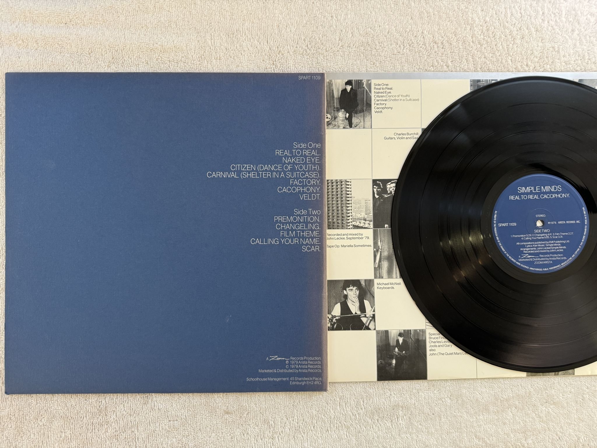 Omslagsbild för skivan SIMPLE MINDS real to real cacophony LP -79 UK ARISTA SPART 1109