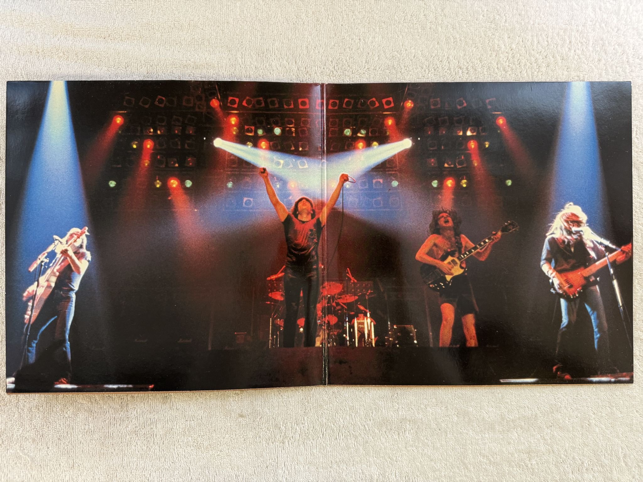 Omslagsbild för skivan AC/DC for those about to rock, we salute you LP ncb ATLANTIC STL 50851