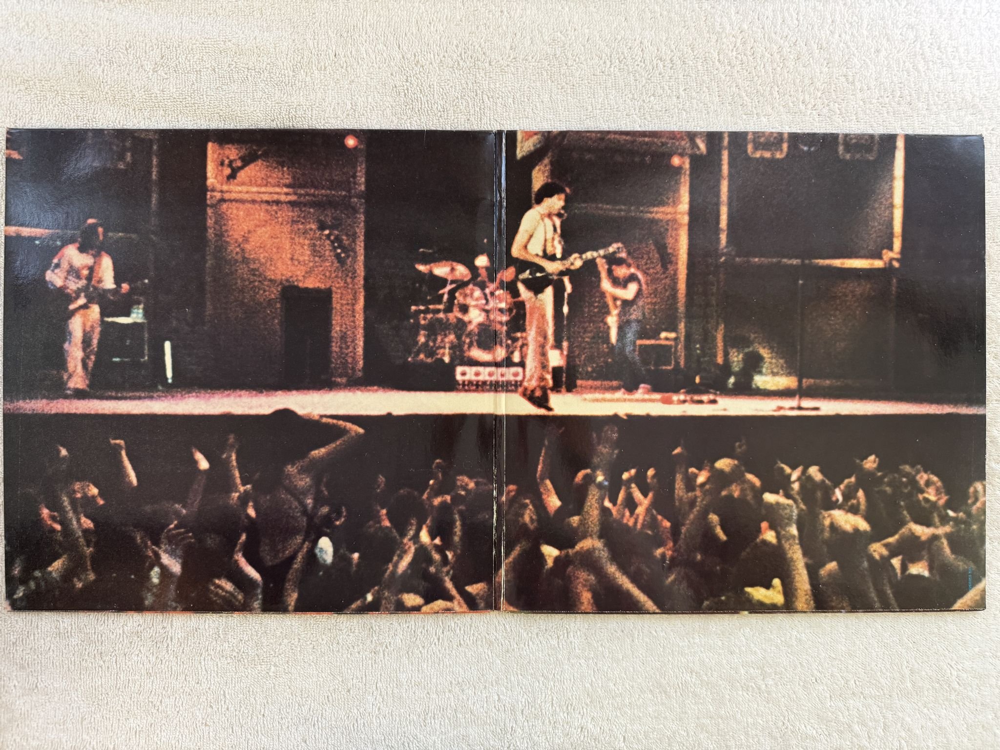 Omslagsbild för skivan NEIL YOUNG & CRAZY HORSE live rust 2xLP REPRISE REP 64041