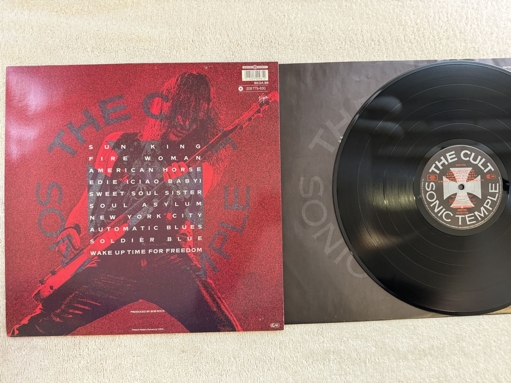 Omslagsbild för skivan THE CULT Sonic Temple LP -89 VIRGIN 209 779 *** CLASSIC ***