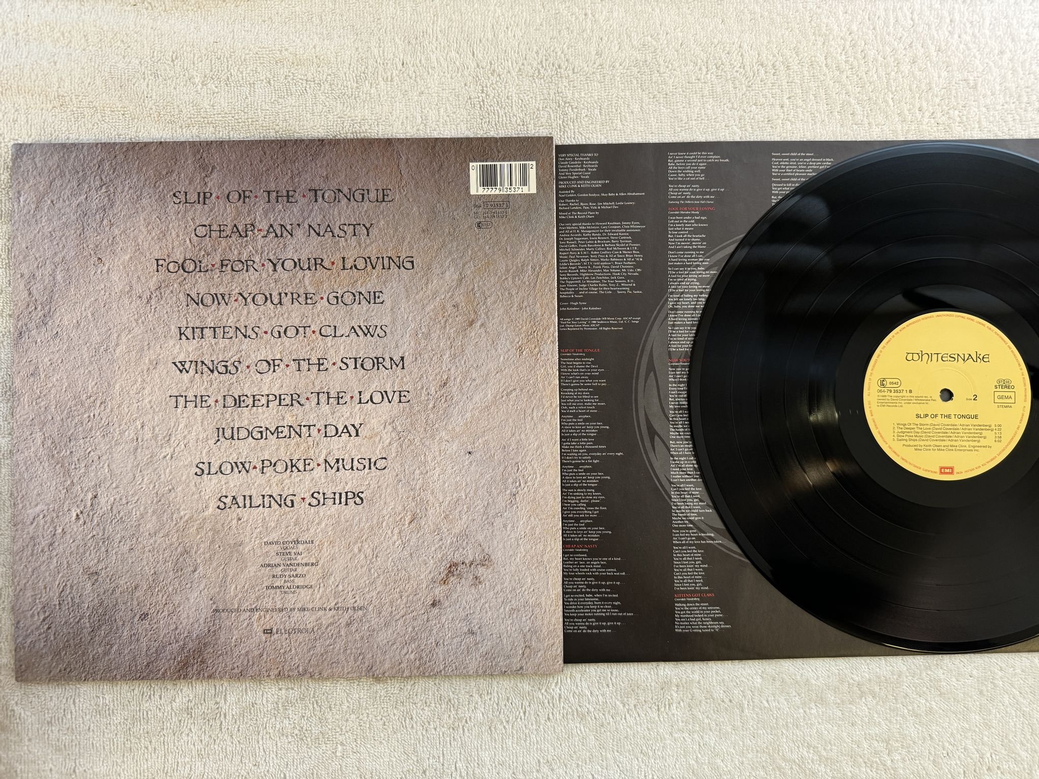 Omslagsbild för skivan WHITESNAKE slip of the tongue LP -89 EMI 064-7935371