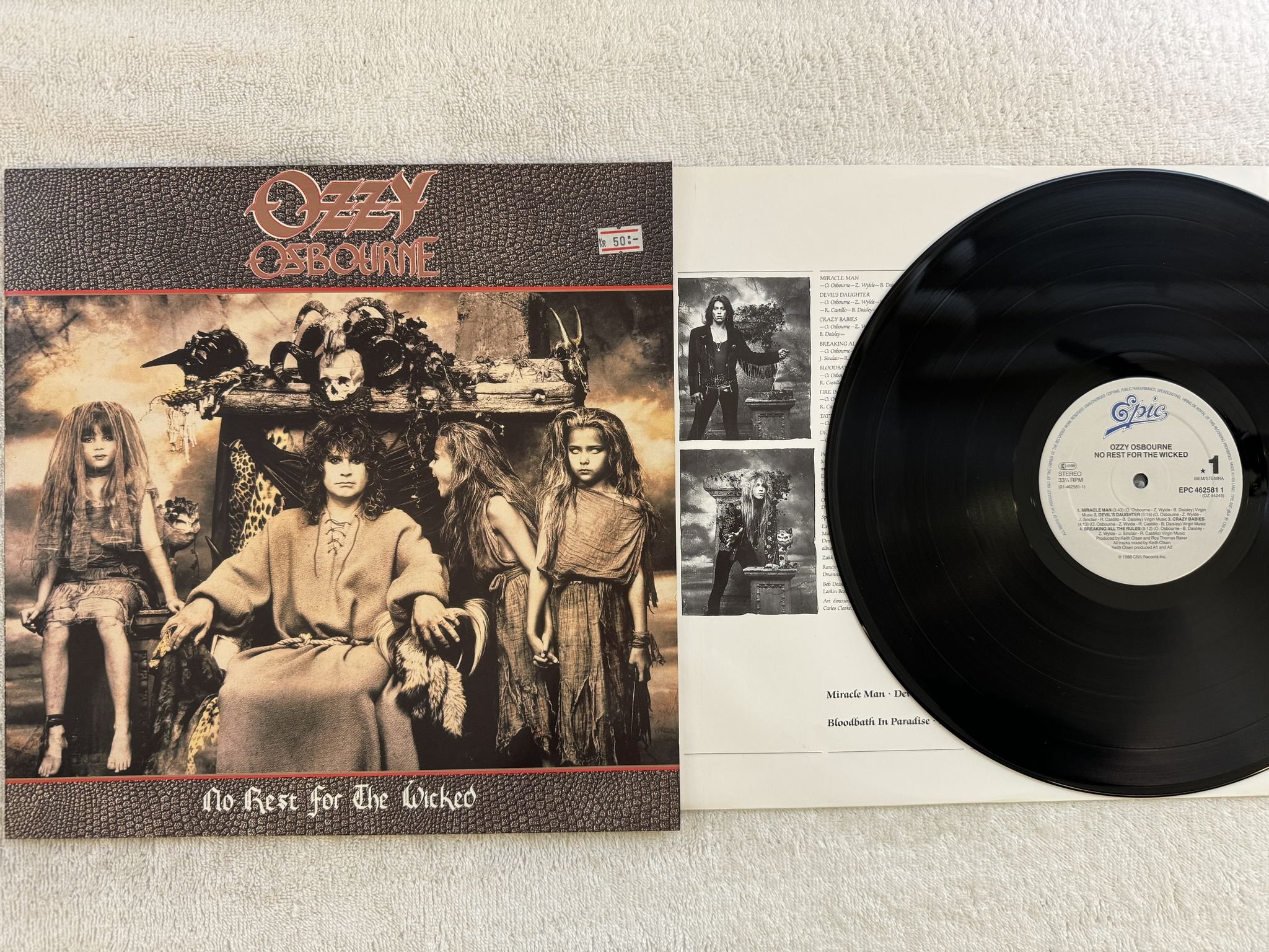 Omslagsbild för skivan OZZY OSBOURNE no rest for the wicked LP -88 EPIC EPC 4625811