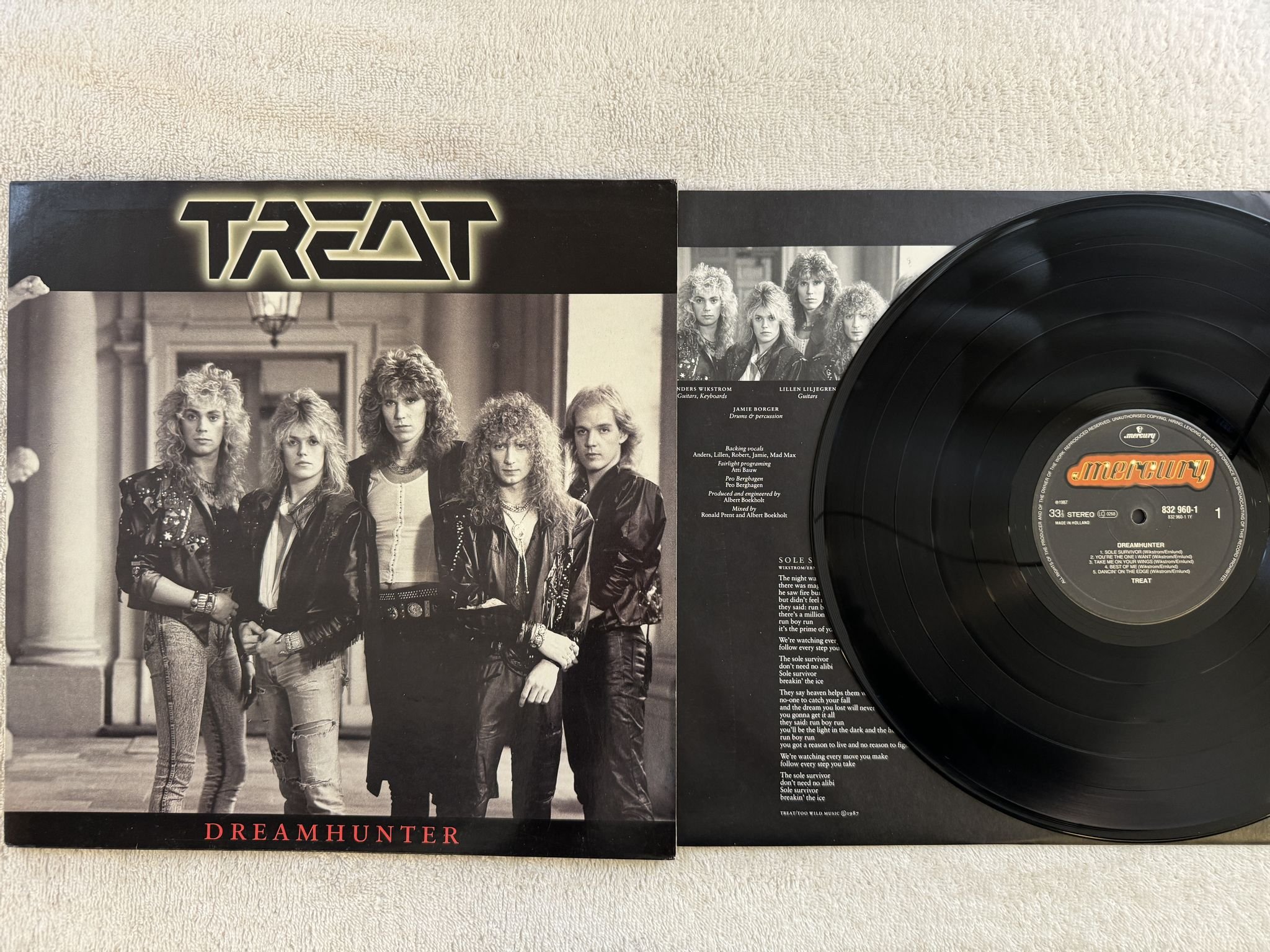 Omslagsbild för skivan TREAT dreamhunter LP -87 Hol MERCURY 832960-1