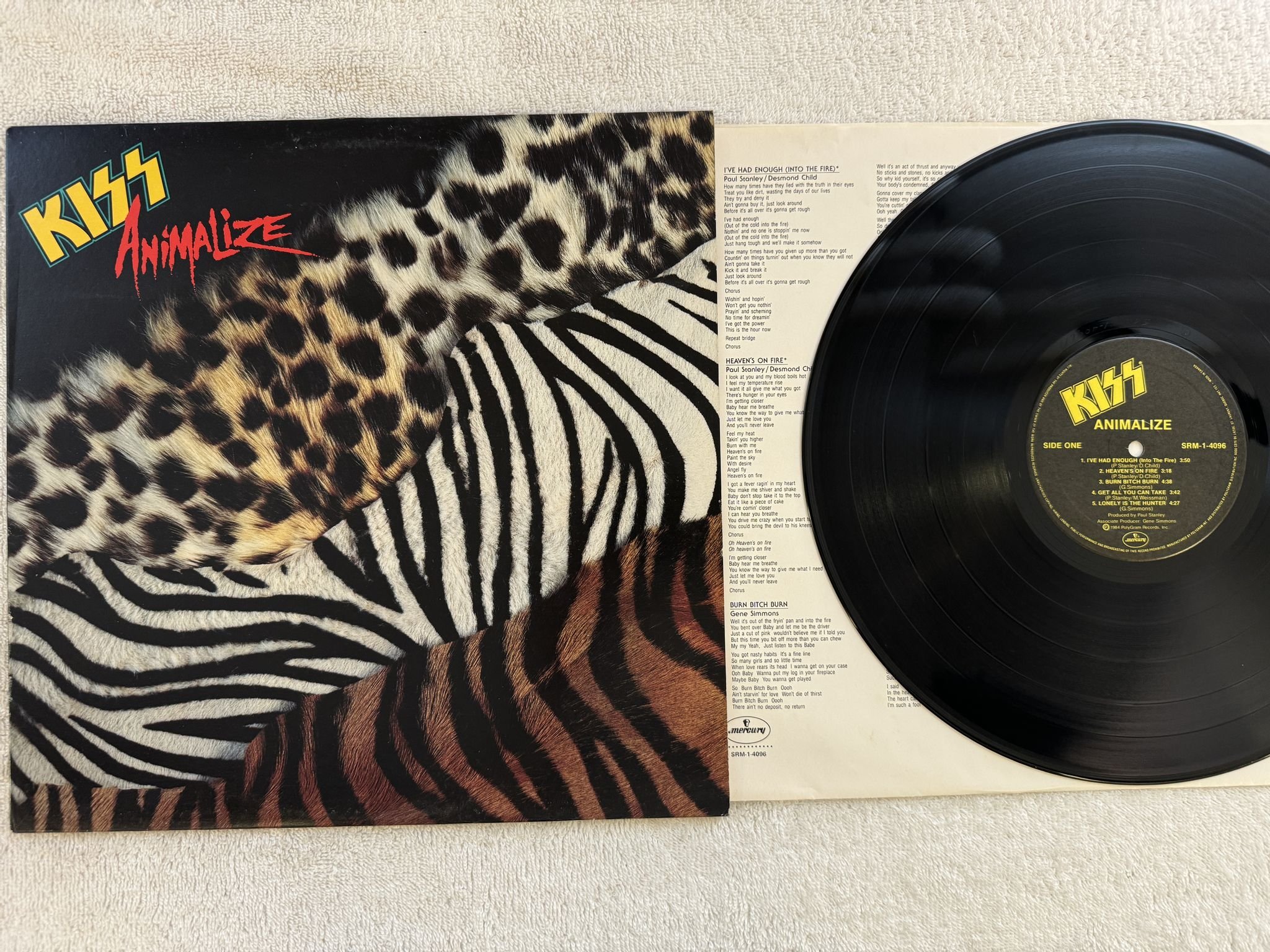 Omslagsbild för skivan KISS animalize LP -84 Can MERCURY SRM-1-4096