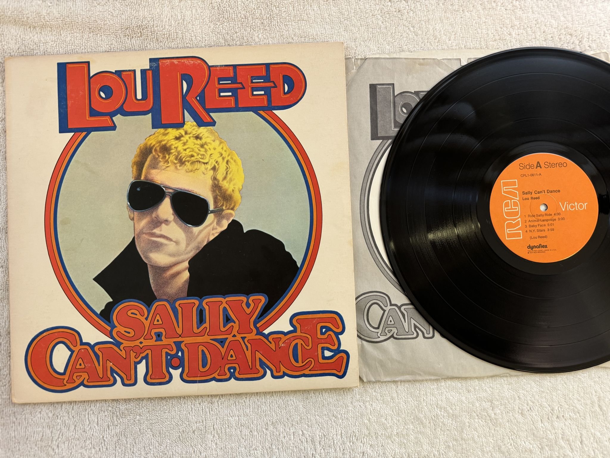 Omslagsbild för skivan LOU REED Sally can't dance LP -74 US RCA CLP1-0611