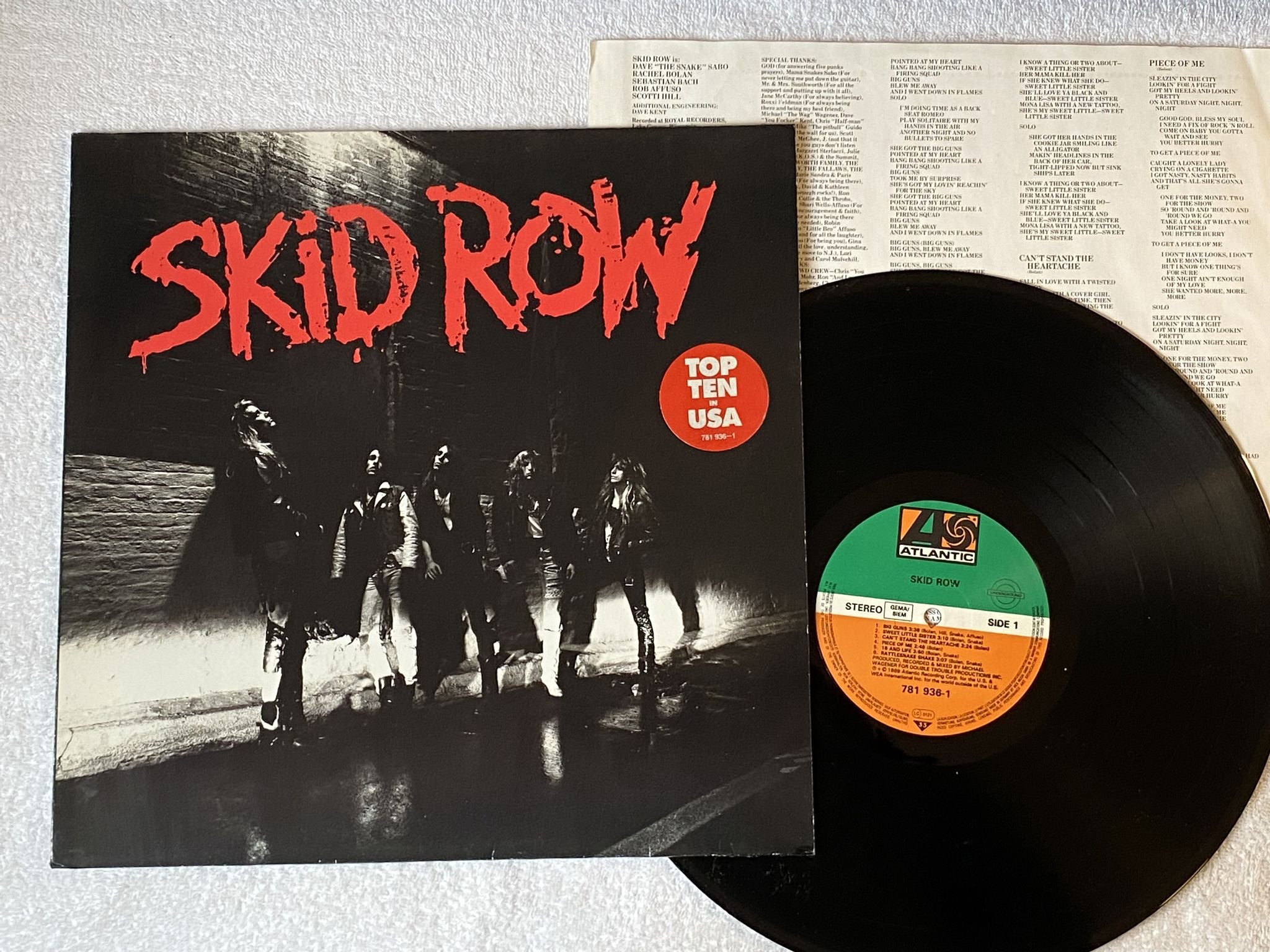 Omslagsbild för skivan SKID ROW s/t LP -89 Ger ATLANTIC 781 936-1