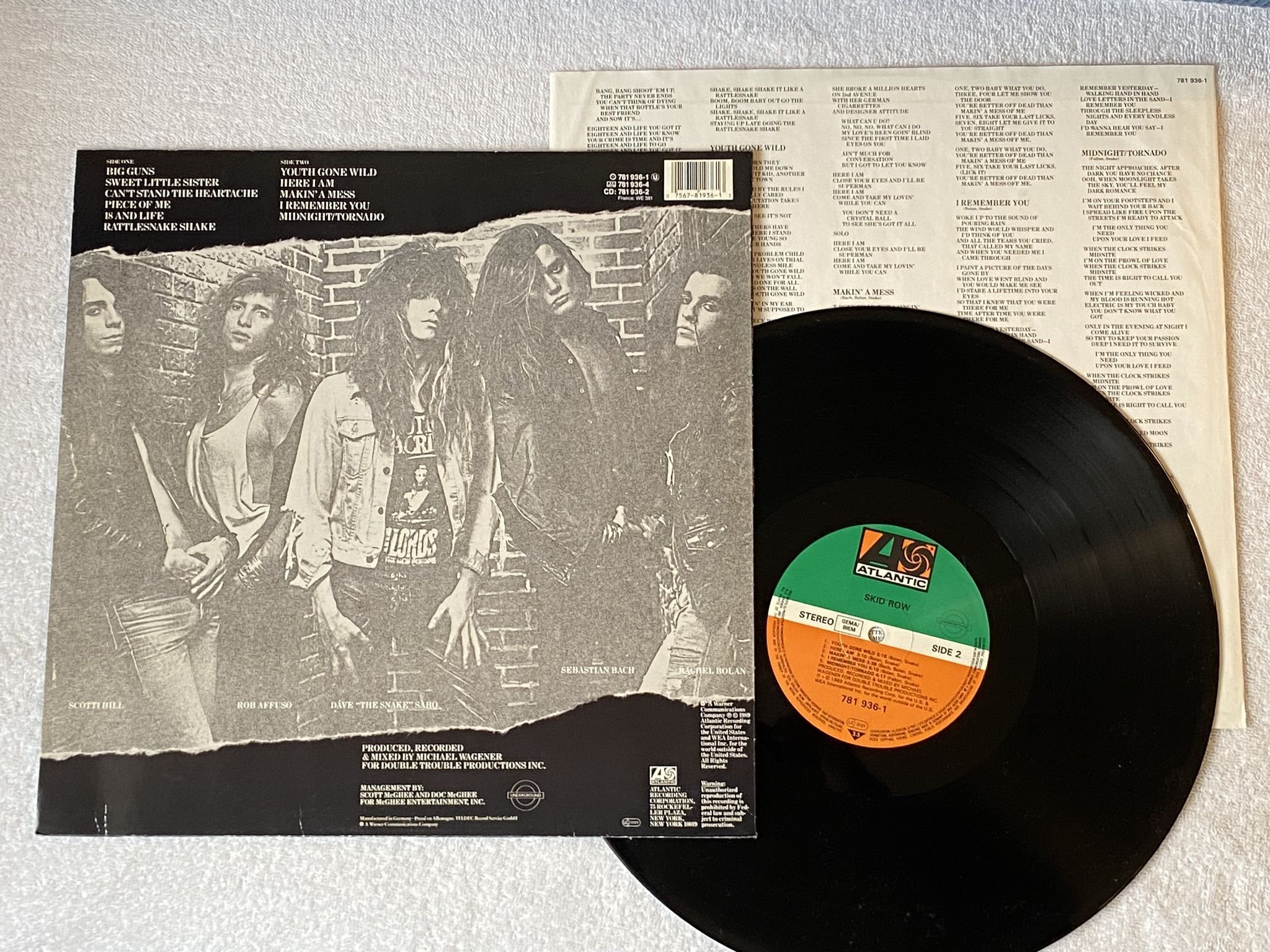 Omslagsbild för skivan SKID ROW s/t LP -89 Ger ATLANTIC 781 936-1