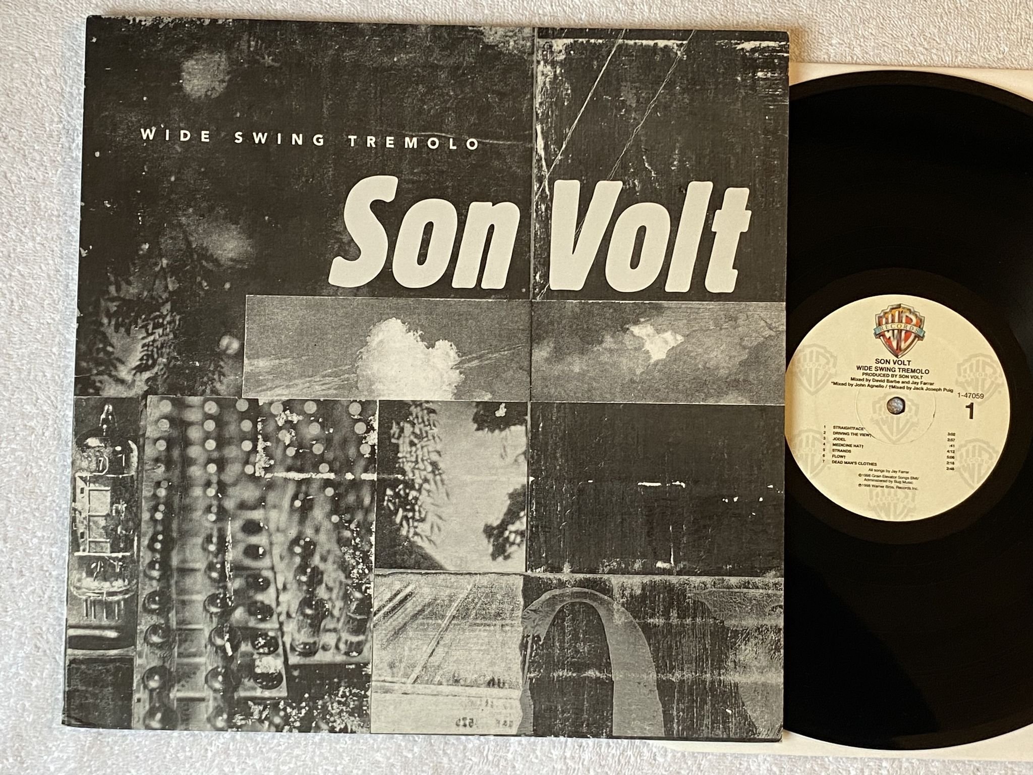 Omslagsbild för skivan SON VOLT Wide Swing Tremolo LP -98 US WARNER 1-47059 ** COUNTRY ROCK **
