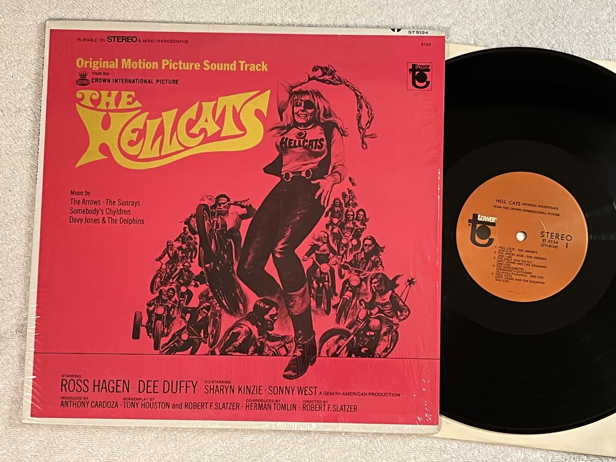 Omslagsbild för skivan V/A The Hellcats LP -67 US TOWER ST 5124 *** SOUNDTRACK ***