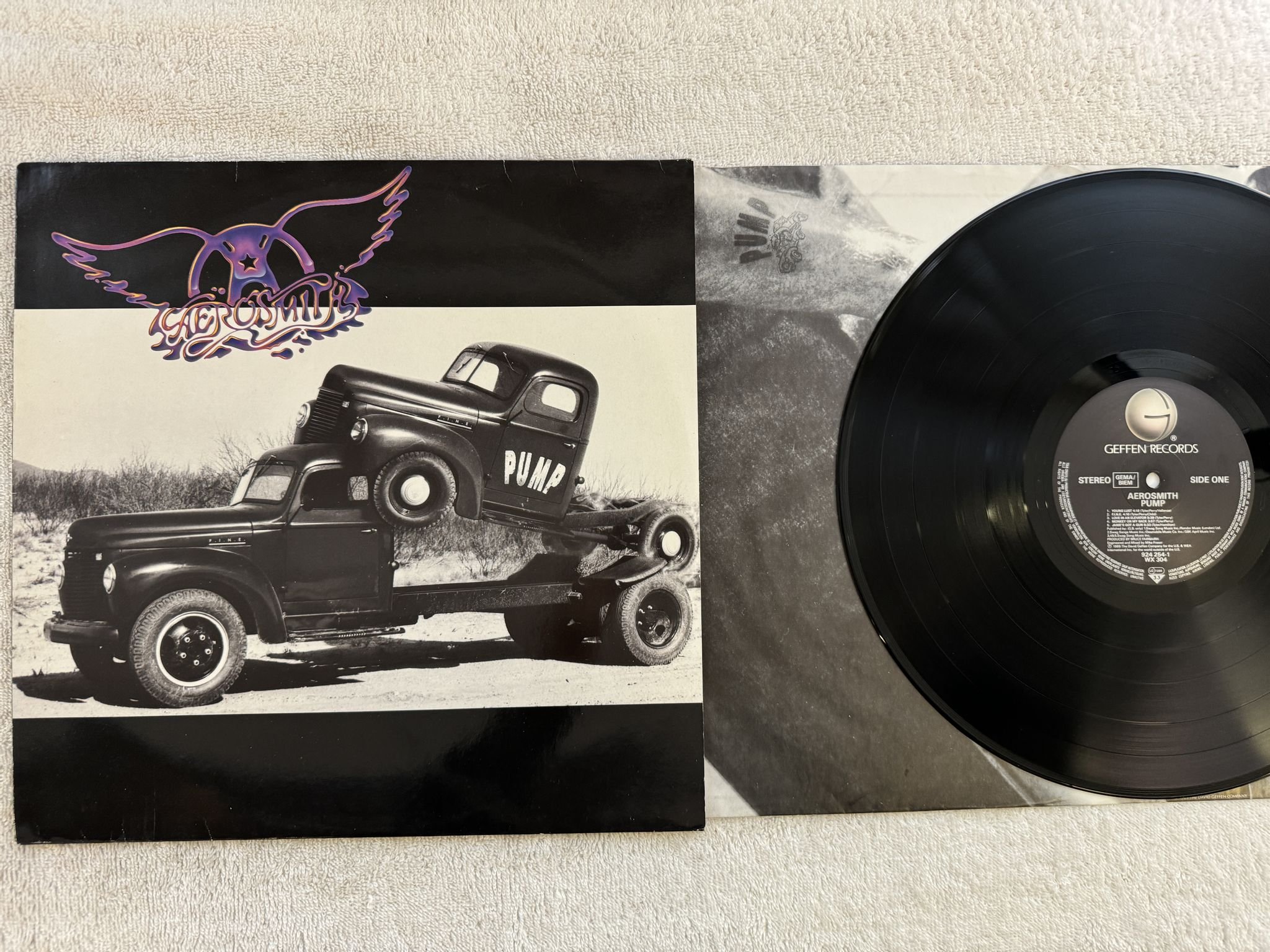 Omslagsbild för skivan AEROSMITH pump LP -89 Ger GEFFEN 924254-1