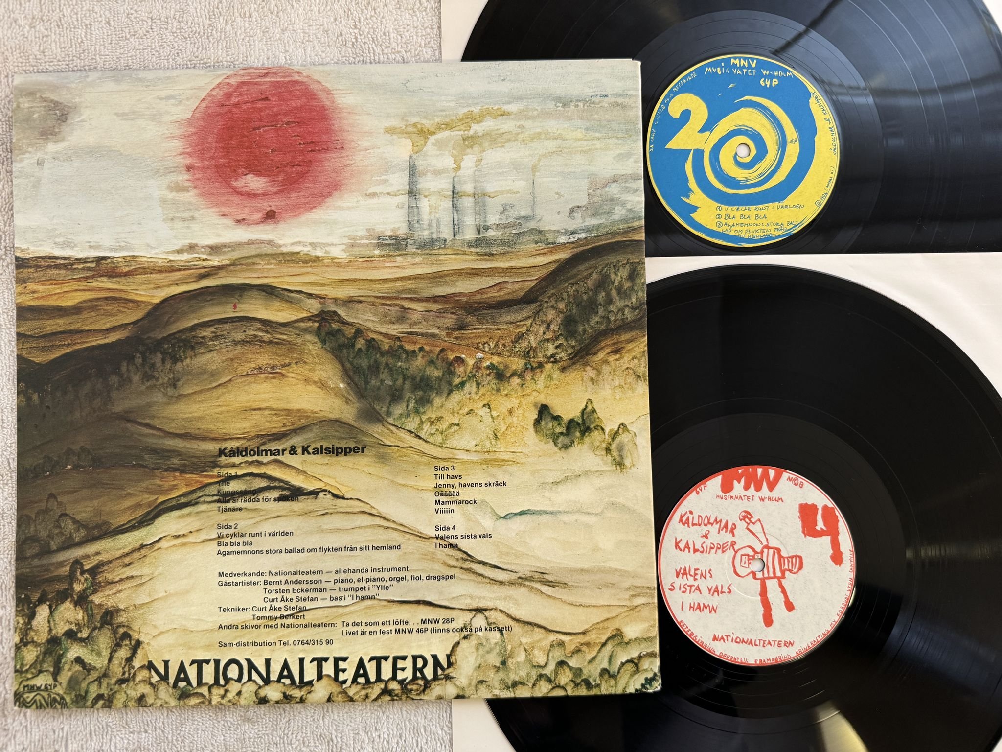 Omslagsbild för skivan NATIONALTEATERN två LP till priset av en LP -76 Swe MNW 64P