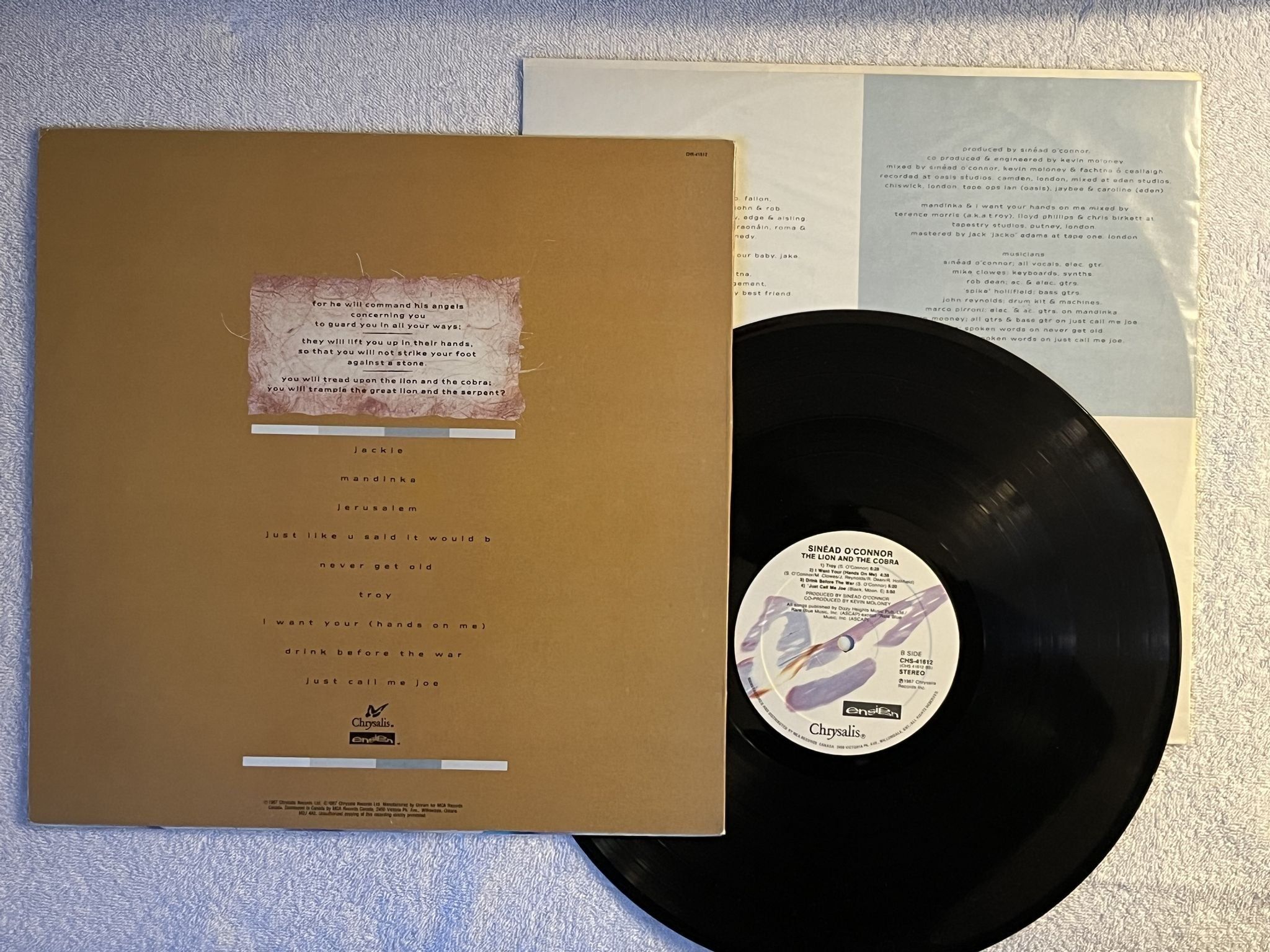 Omslagsbild för skivan SINEAD O'CONNOR the lion and the cobra LP -87 Can ENSIGN CHS 41612