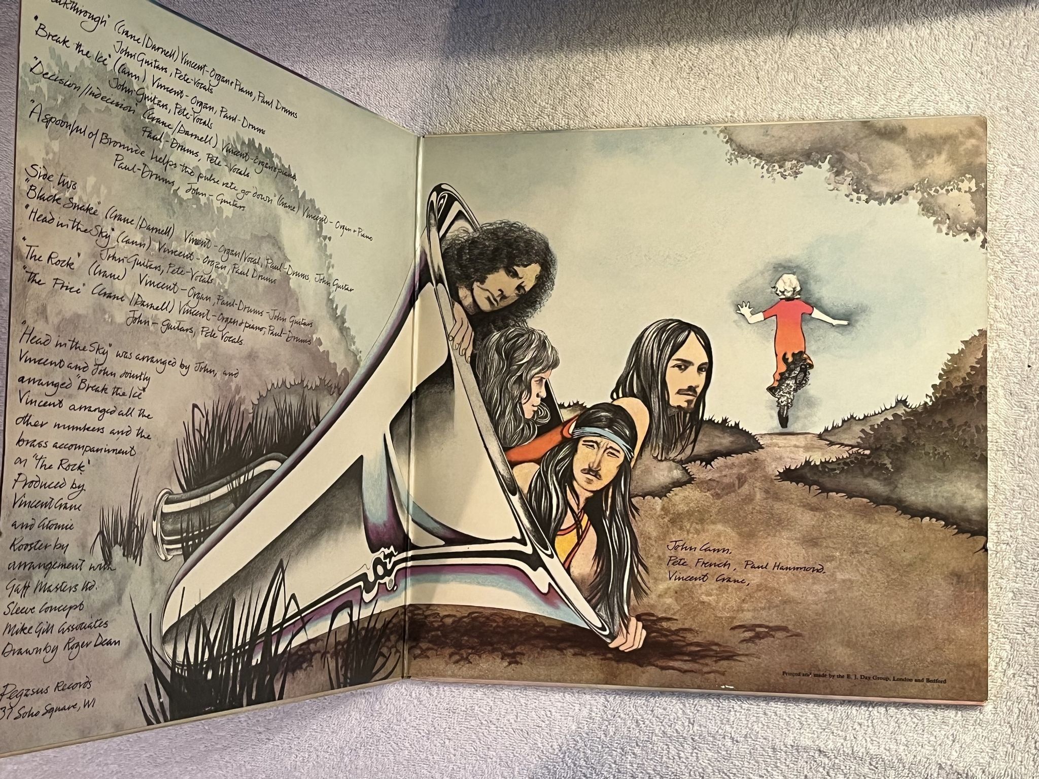 Omslagsbild för skivan ATOMIC ROOSTER in hearing of LP -71 UK PEGASUS PEG-1