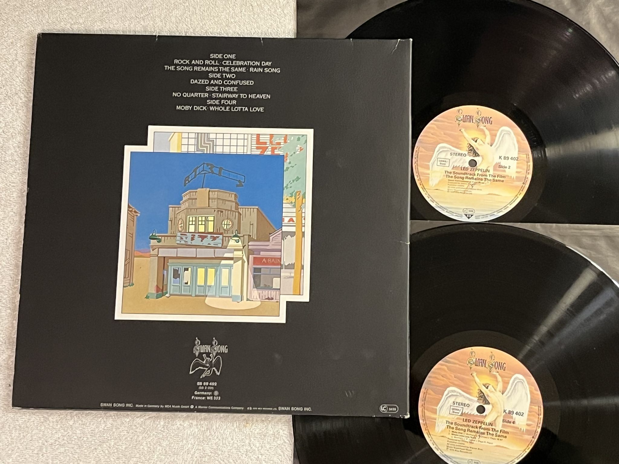 Omslagsbild för skivan LED ZEPPELIN the song remains the same 2xLP Ger SWAN SONG K 89 402