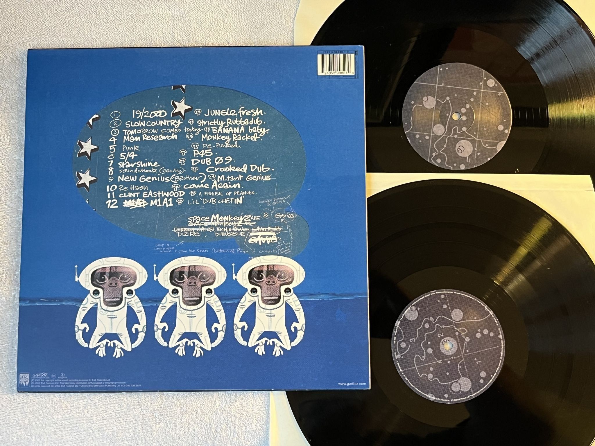 Omslagsbild för skivan SPACEMONKEYZ VS. GORILLAZ Laika Come Home 2xLP 2002 EMI *** RARE TRIP HOP ***