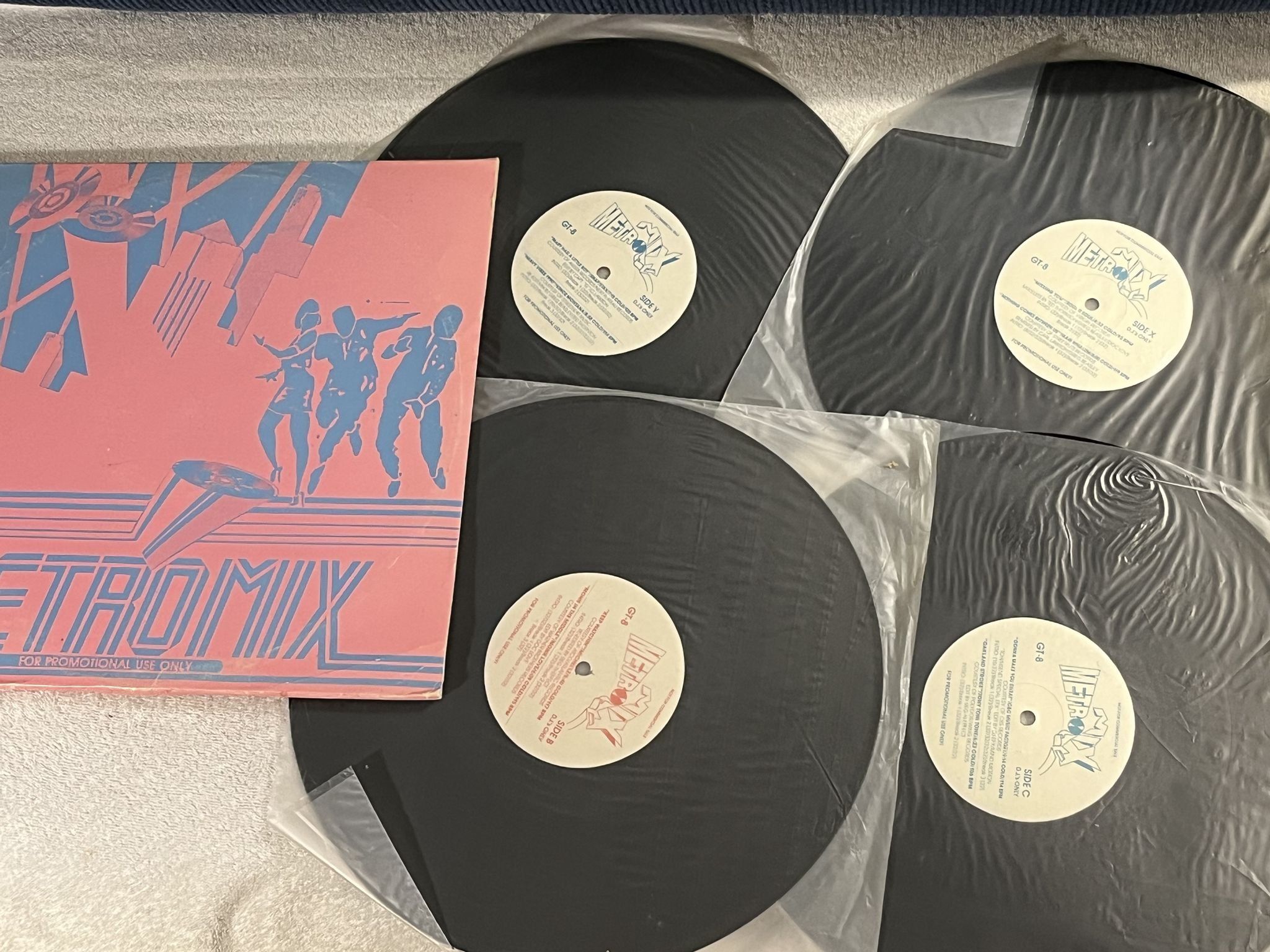 Omslagsbild för skivan V/A Metro Mix 4x12" -90 US Issue GT8