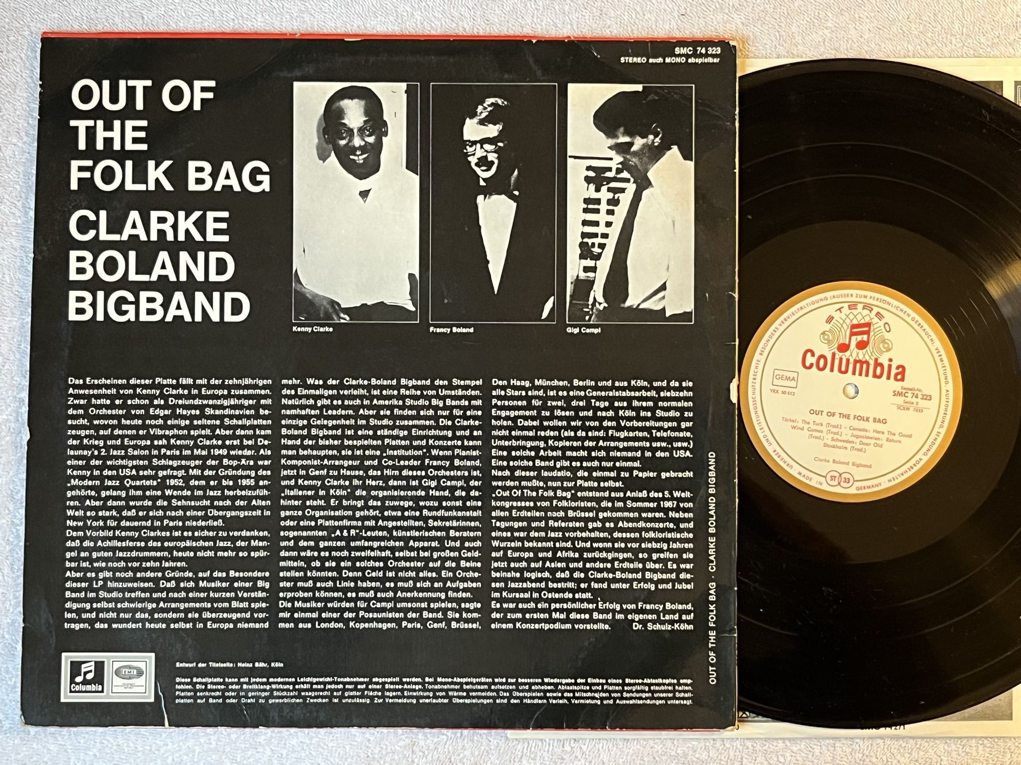 Omslagsbild för skivan CLARKE BOLAND Out Of The Folk Bag LP -67 Ger COLUMBIA SMC 74323 * Sahib Shihab *