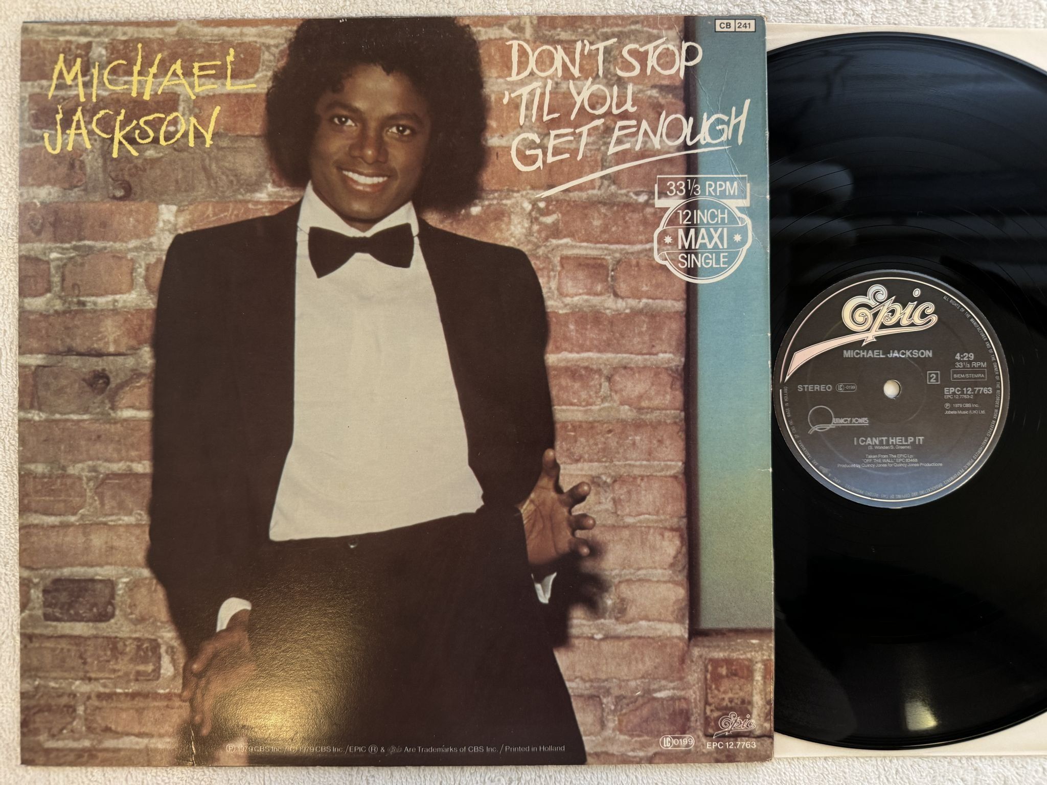 Omslagsbild för skivan MICHAEL JACKSON don't stop 'til you get enough 12" -79 Hol EPIC EPC 127763