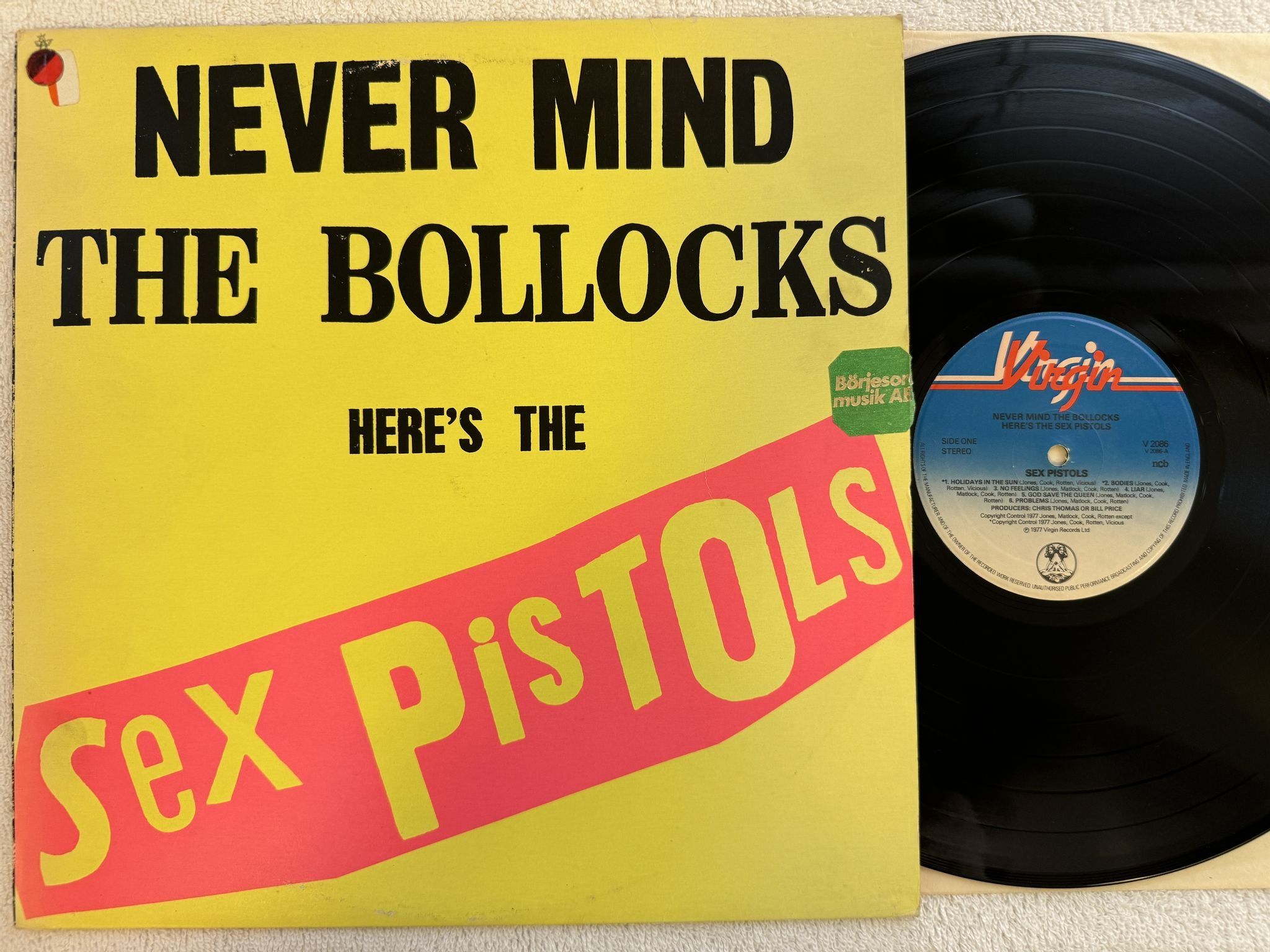 Omslagsbild för skivan SEX PISTOLS never mind the bollocks LP -77 Scandinavia VIRGIN V 2086 ** BLANK **