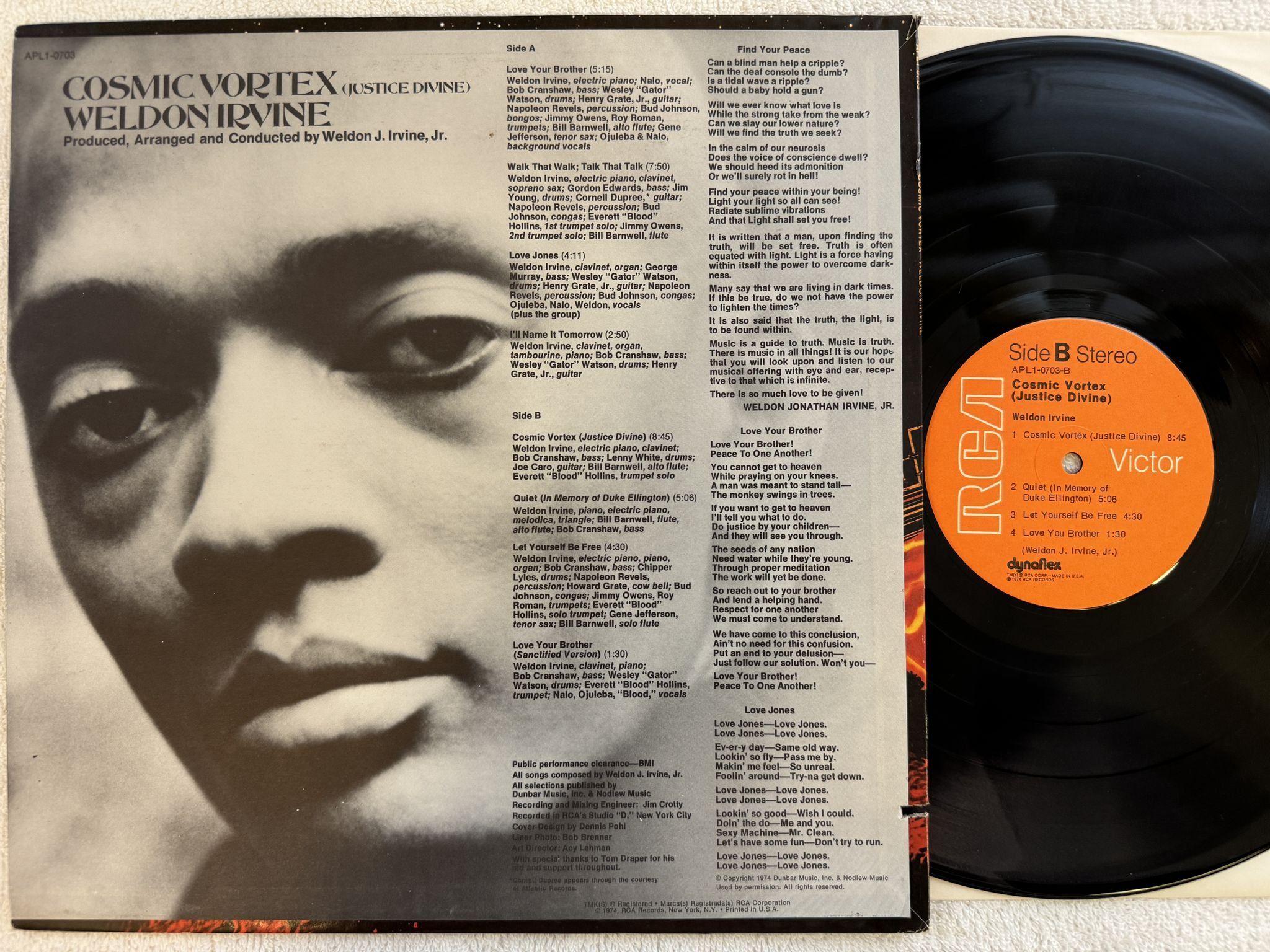 Omslagsbild för skivan WELDONE IRVINE cosmic vortex LP -74 US RCA APL1-0703 *** Rare jazz funk ***