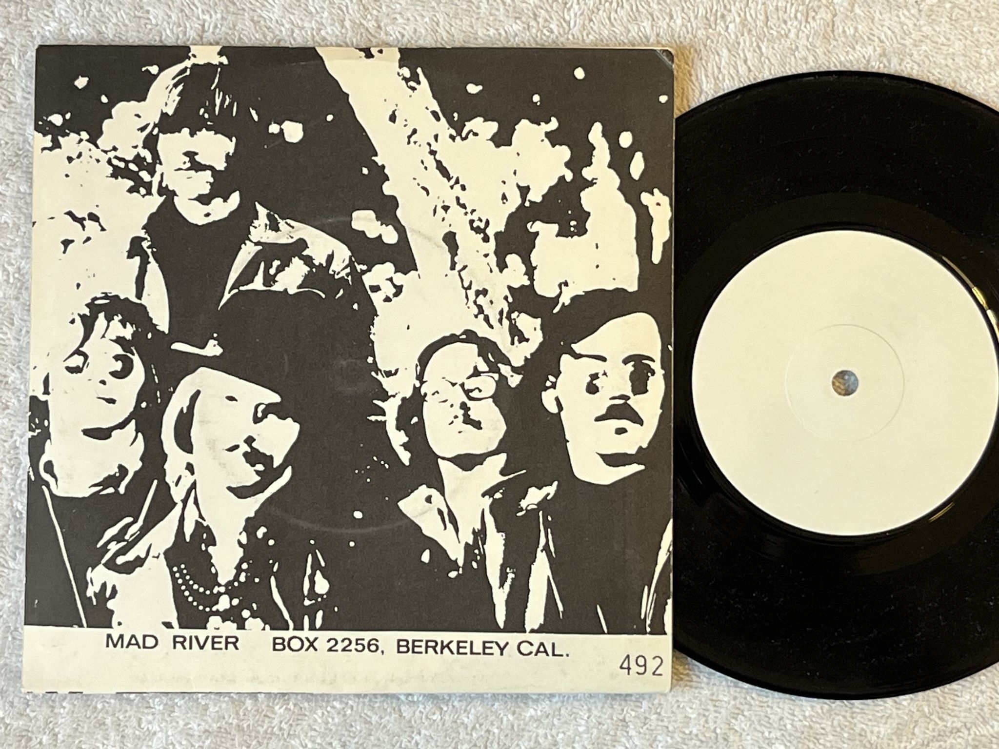 Omslagsbild för skivan MAD RIVER s/t 7" UK NOT ON LABEL *** Number# 492 ***