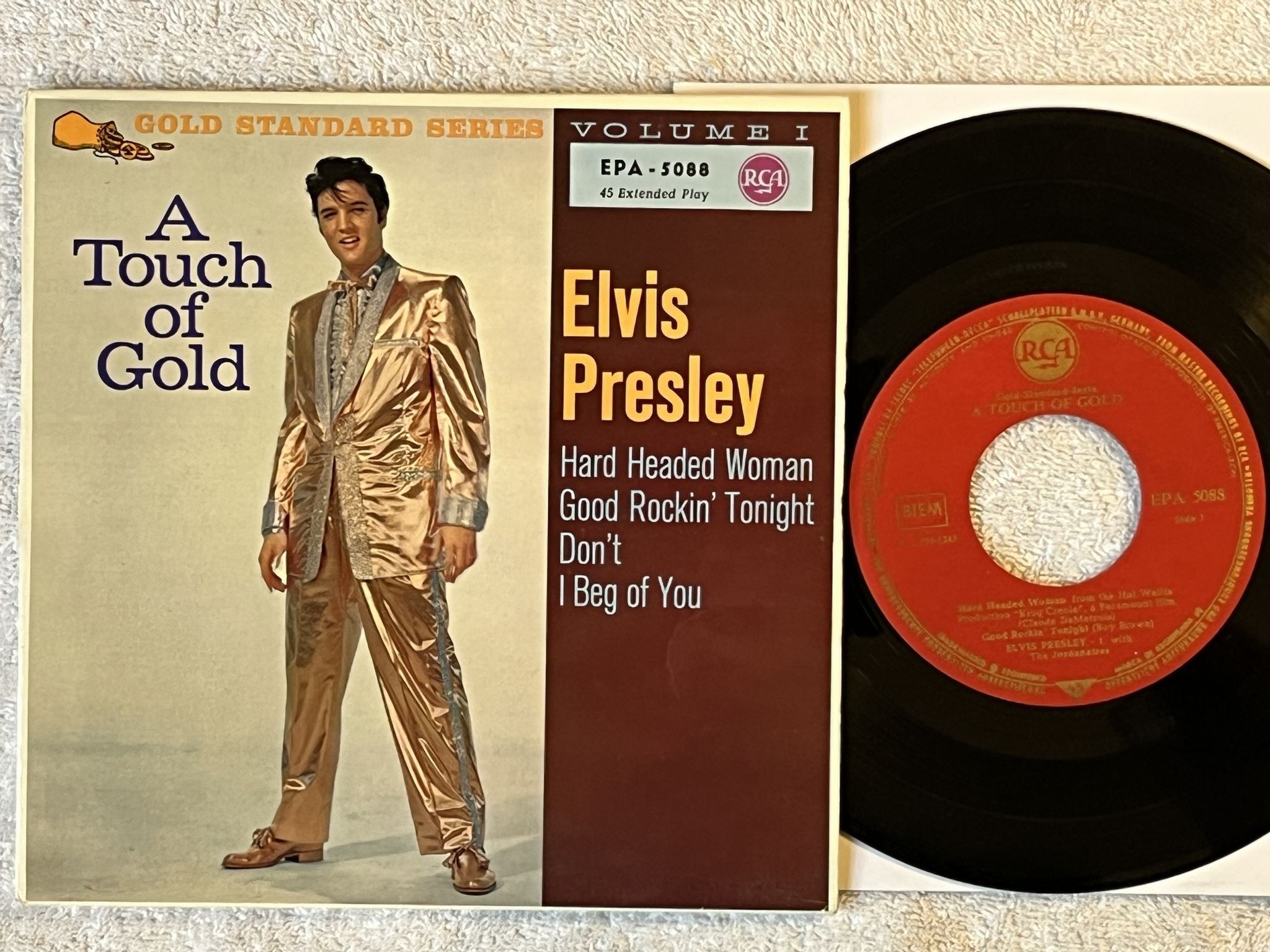 Omslagsbild för skivan ELVIS PRESLEY a touch of gold 7" -59 Ger RCA EPA 5088 *** GOLD STANDARD ***