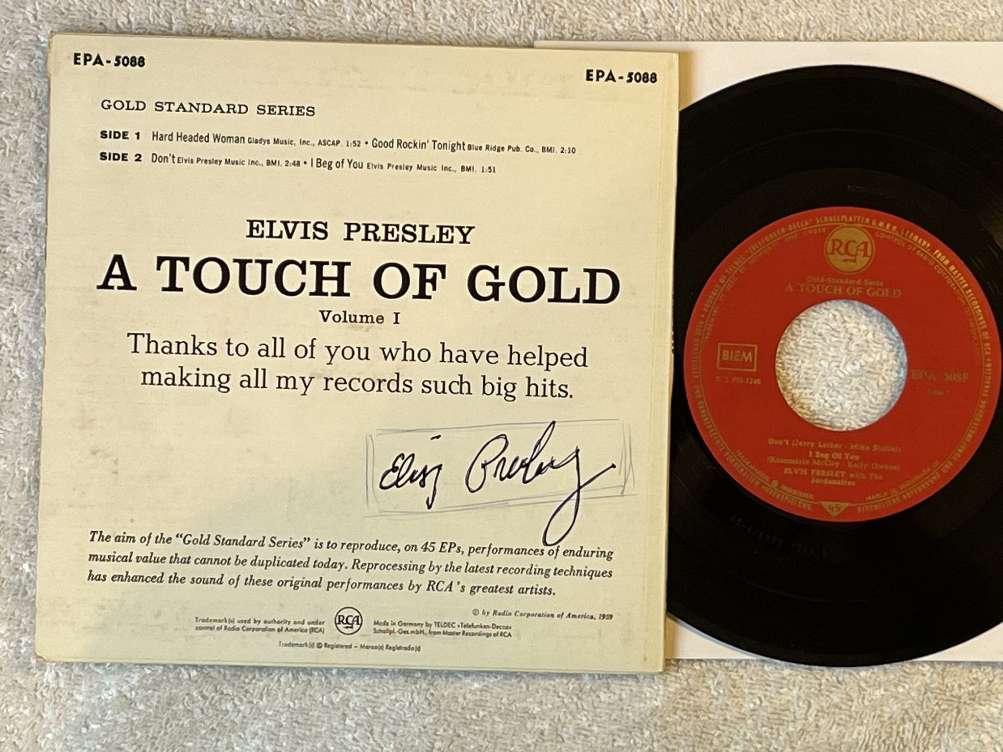Omslagsbild för skivan ELVIS PRESLEY a touch of gold 7" -59 Ger RCA EPA 5088 *** GOLD STANDARD ***