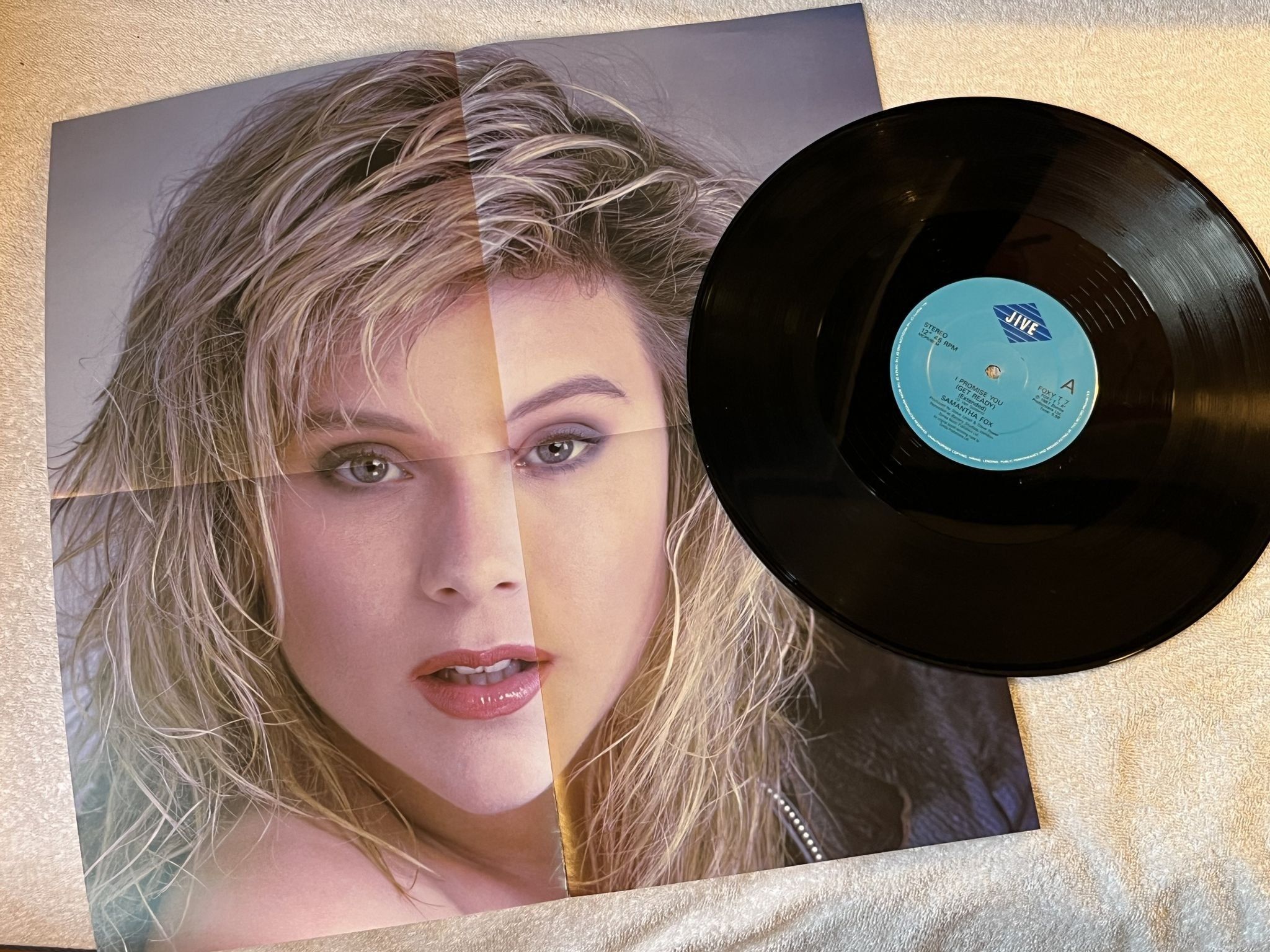 Omslagsbild för skivan SAMANTHA FOX I Promise You 12"single -87 UK JIVE FOXY T 7 ** POSTER **