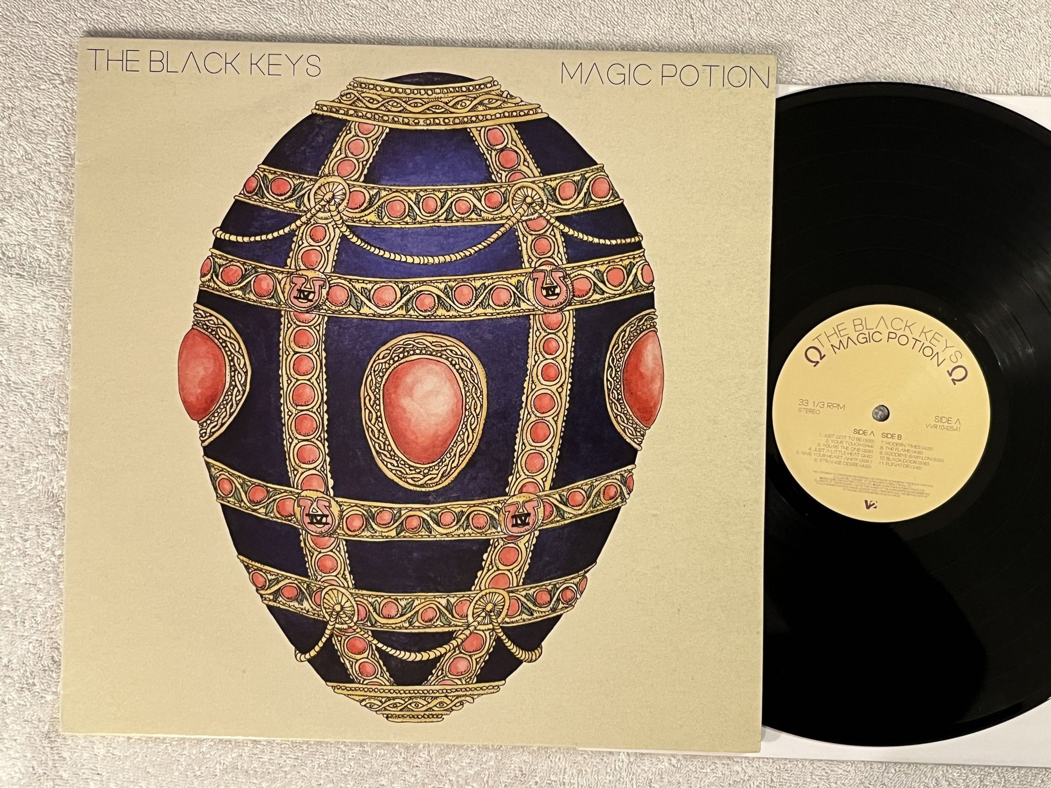 Omslagsbild för skivan THE BLACK KEYS magic potion LP 2006 V2 VVR 1042541