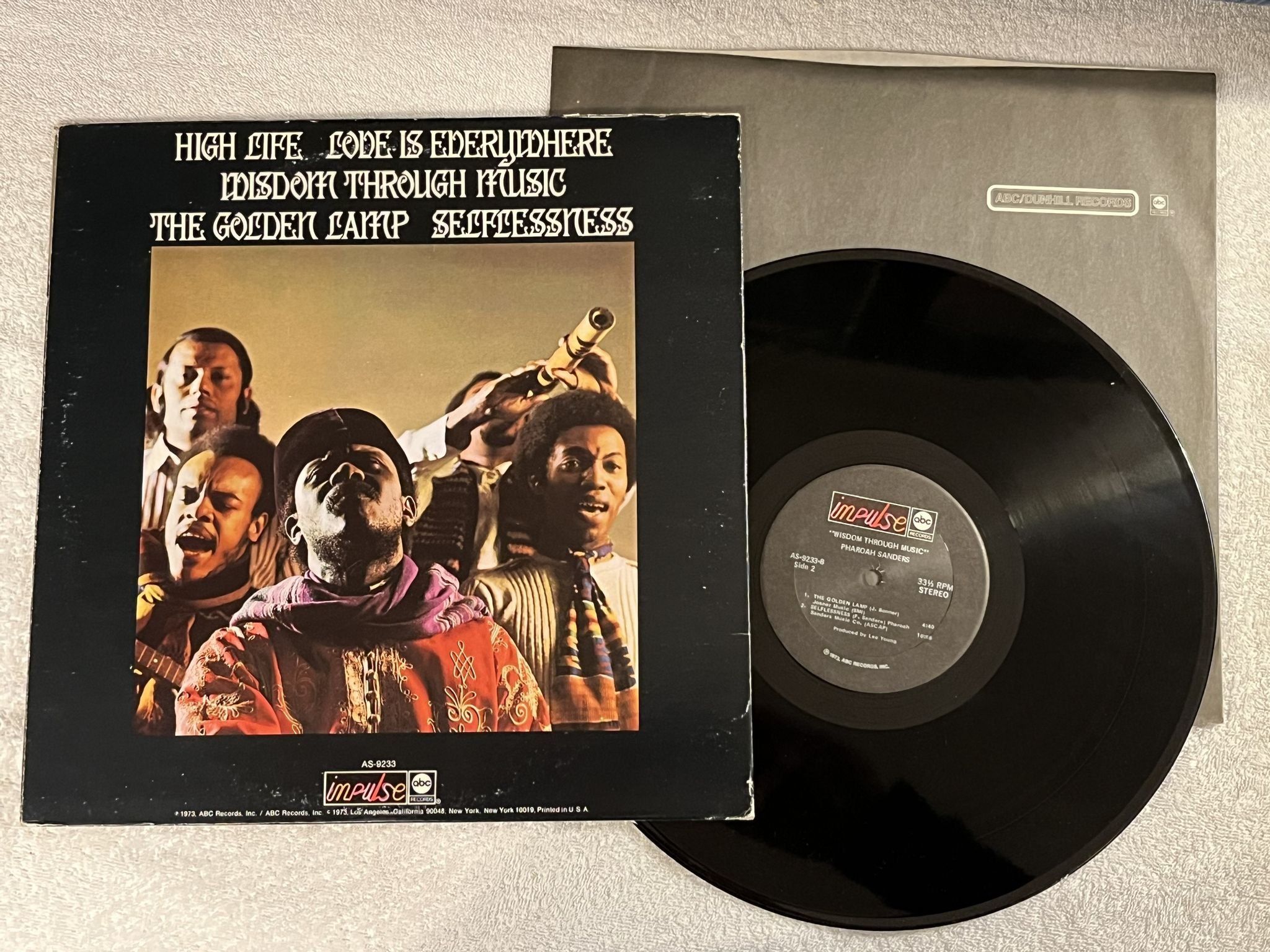 Omslagsbild för skivan PHAROAH SANDERS wisdom through music LP -73 US IMPULSE AS-9233