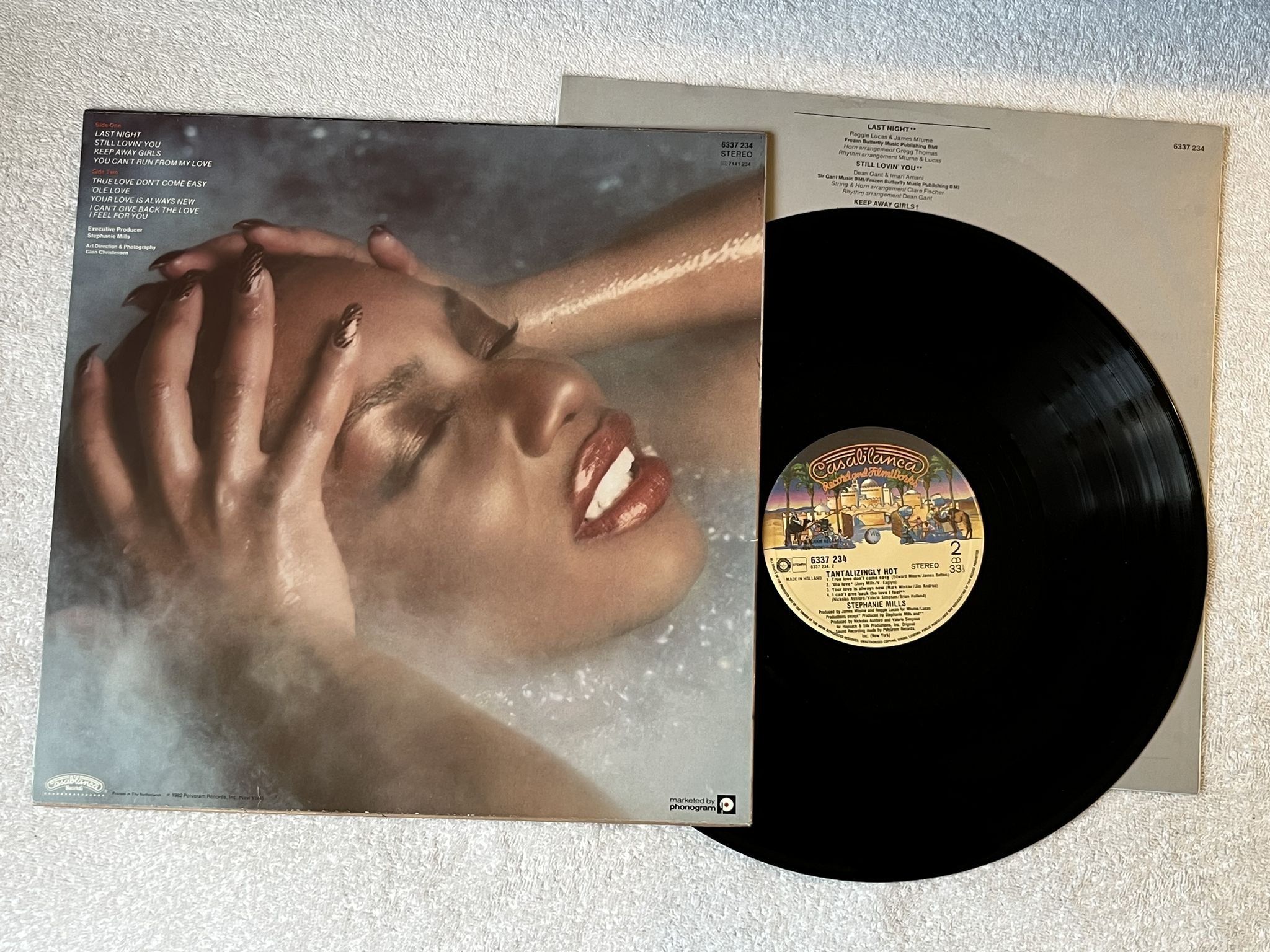 Omslagsbild för skivan STEPHANIE MILLS tantalizingly hot LP -82 US CASABLANCA 6337 234