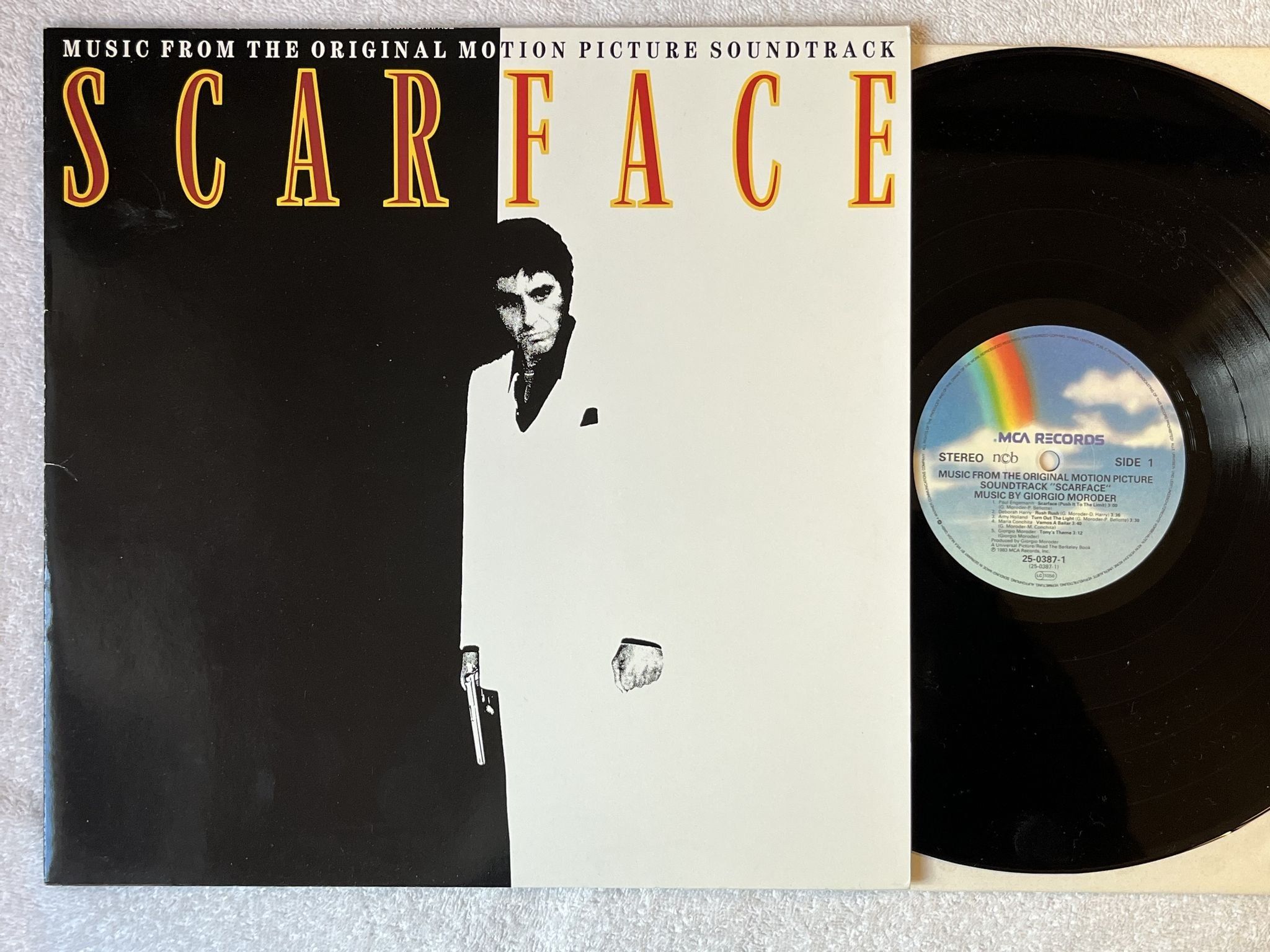 Omslagsbild för skivan V/A Scarface LP -83 mca 250387-1 *** CLASSIC SOUNDTRACK ***