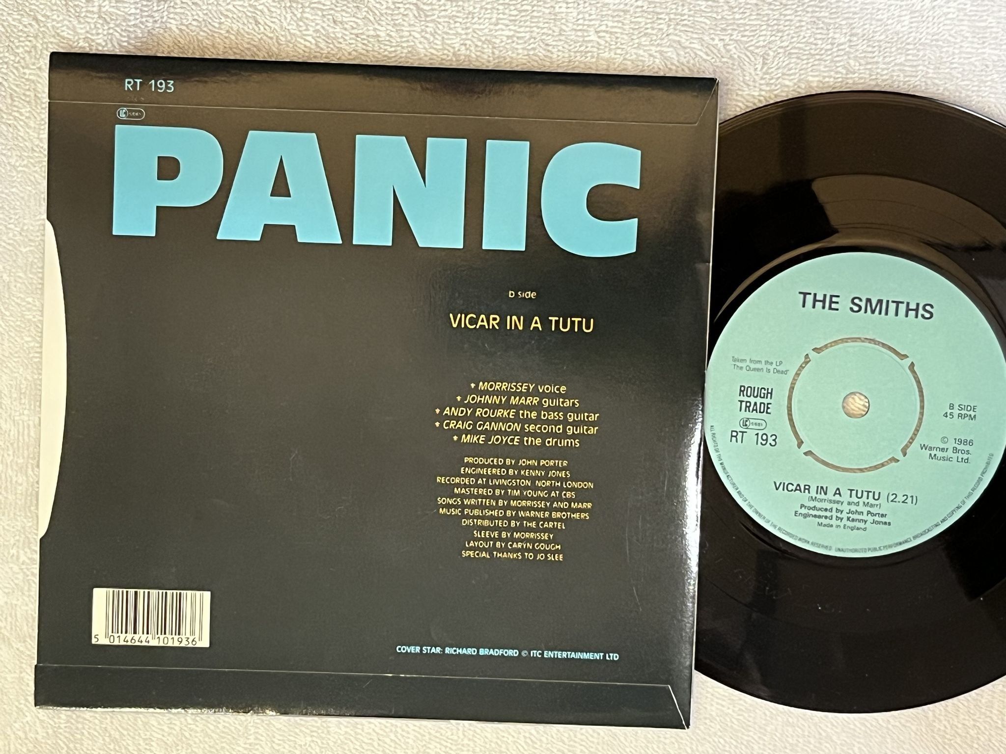 Omslagsbild för skivan THE SMITHS panic 7" -86 UK ROUGH TRADE RT 193