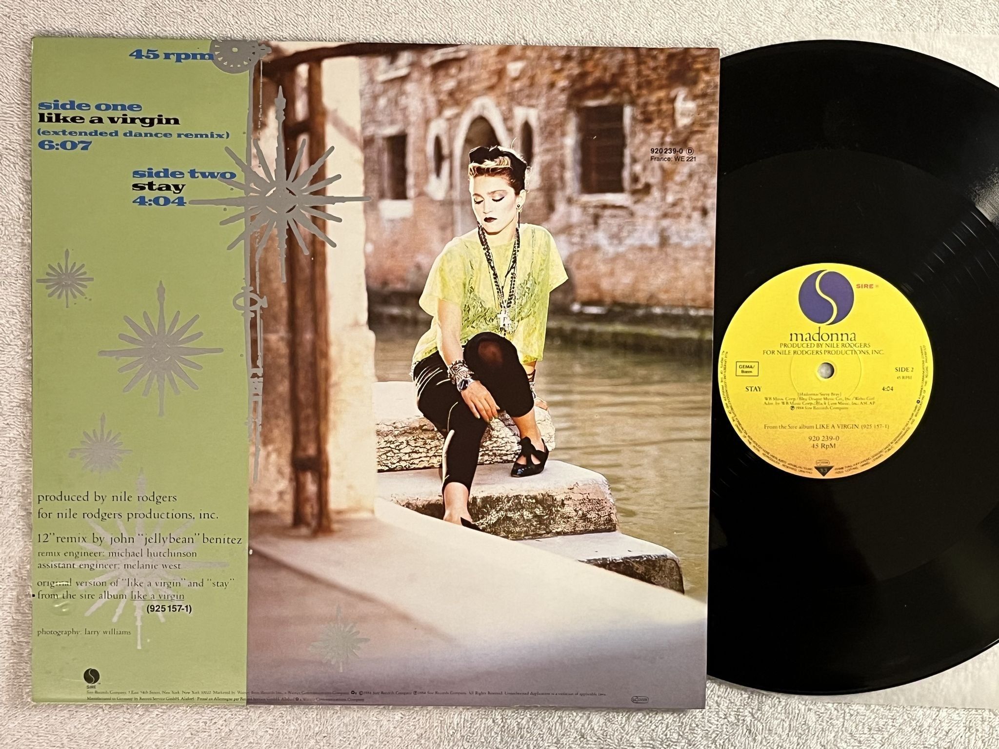 Omslagsbild för skivan MADONNA Like A Virgin 12" -84 Ger SIRE 920 239-0 *** CLASSIC ***