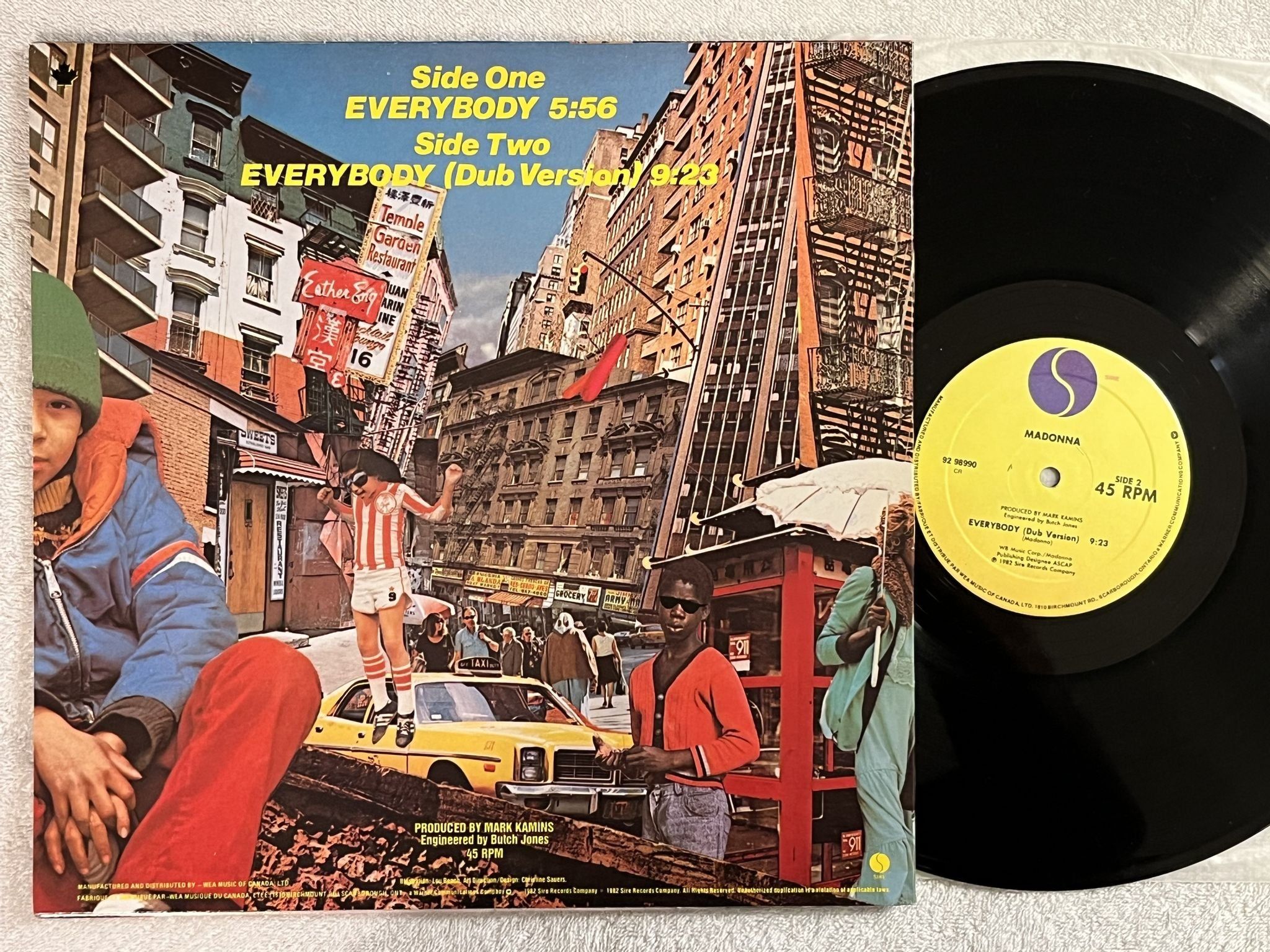 Omslagsbild för skivan MADONNA Everybody 12" -82 Can SIRE 92 98990