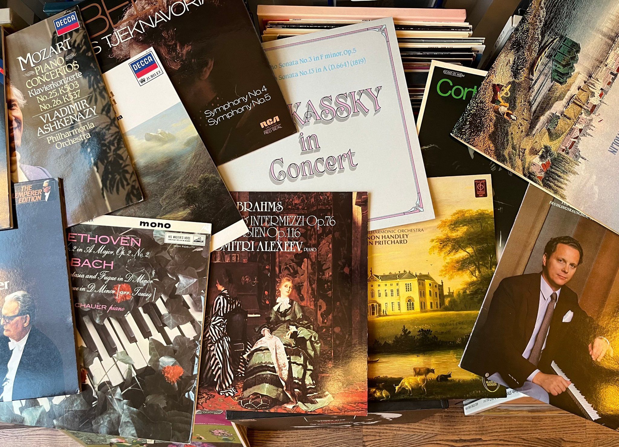 Omslagsbild för skivan Ca 1000 klassiska LP i mkt bra skick