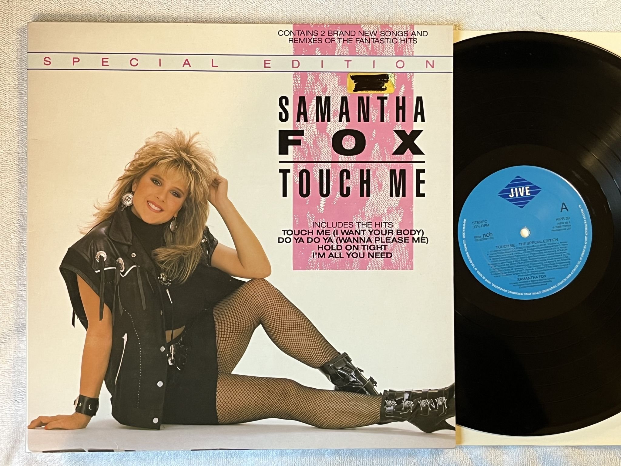 Omslagsbild för skivan SAMANTHA FOX touch me (special edition) LP -86 ncb JIVE HIPR 39
