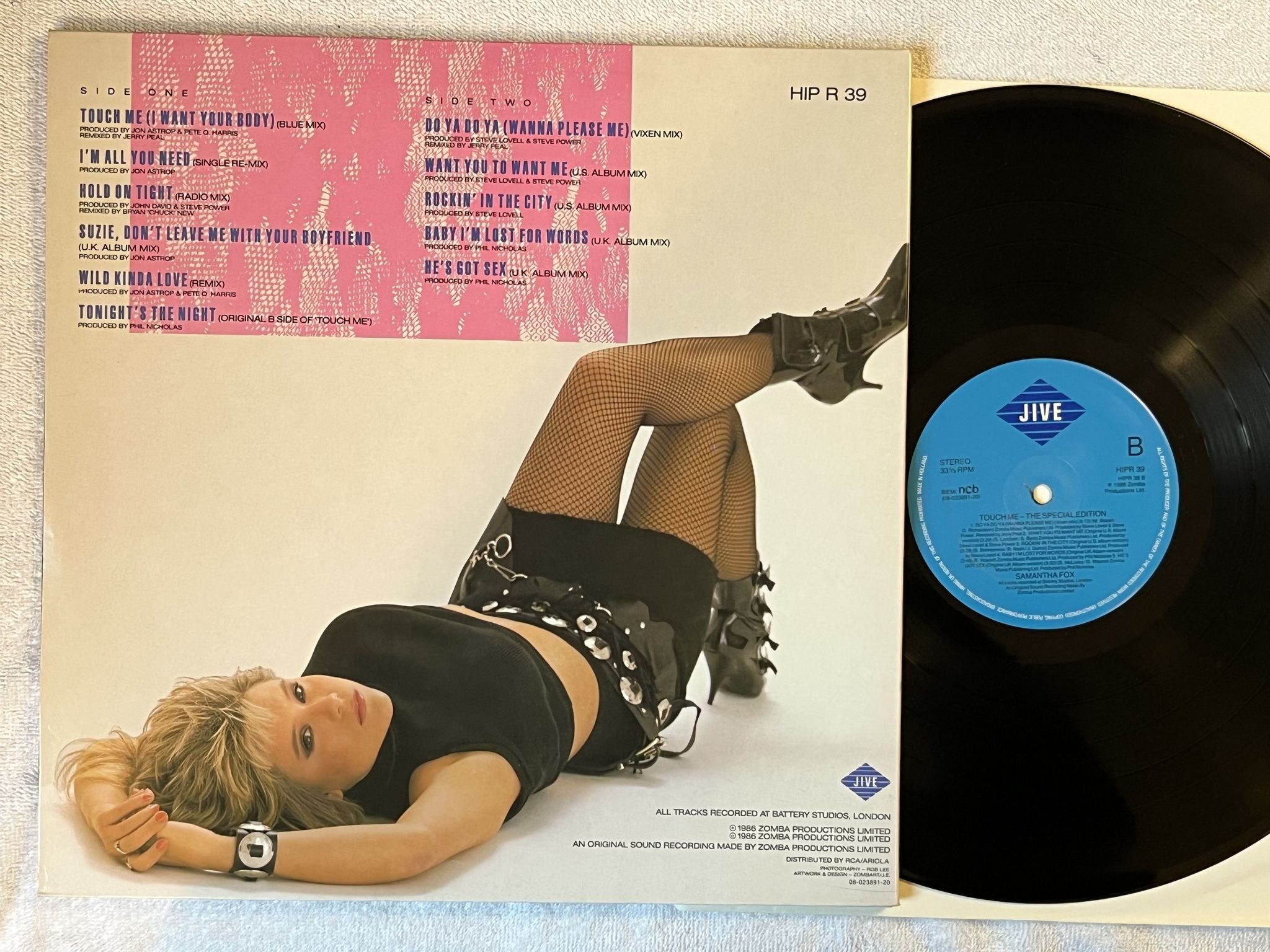 Omslagsbild för skivan SAMANTHA FOX touch me (special edition) LP -86 ncb JIVE HIPR 39