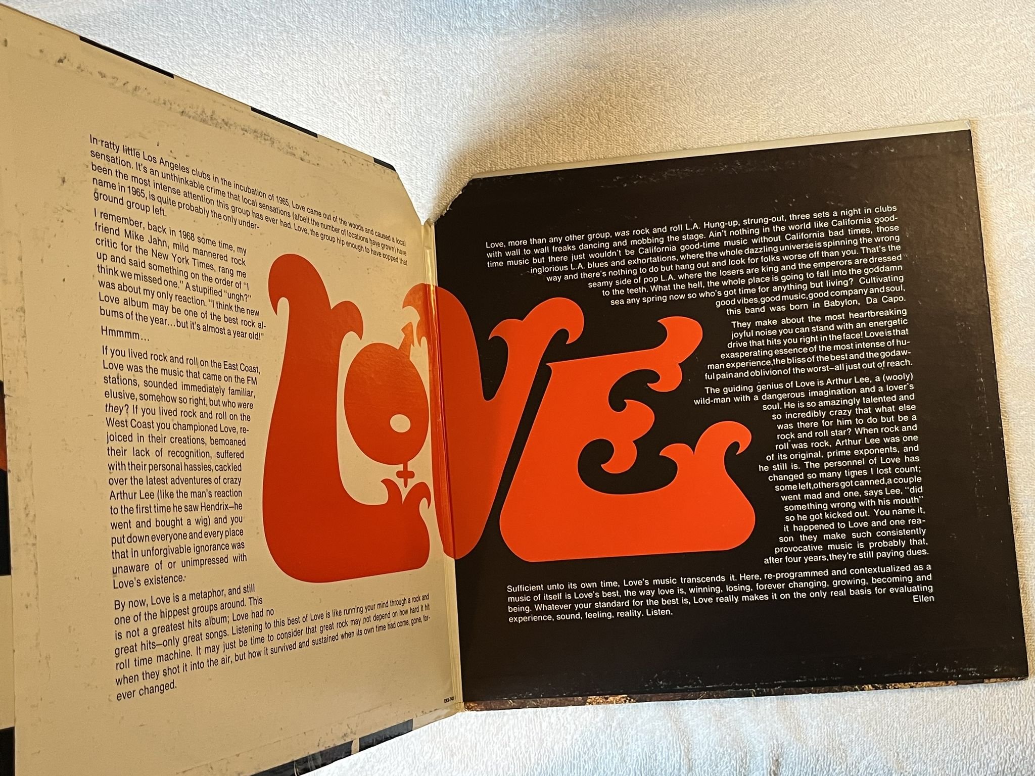 Omslagsbild för skivan LOVE revisited LP -70 ELEKTRA EKS 74058