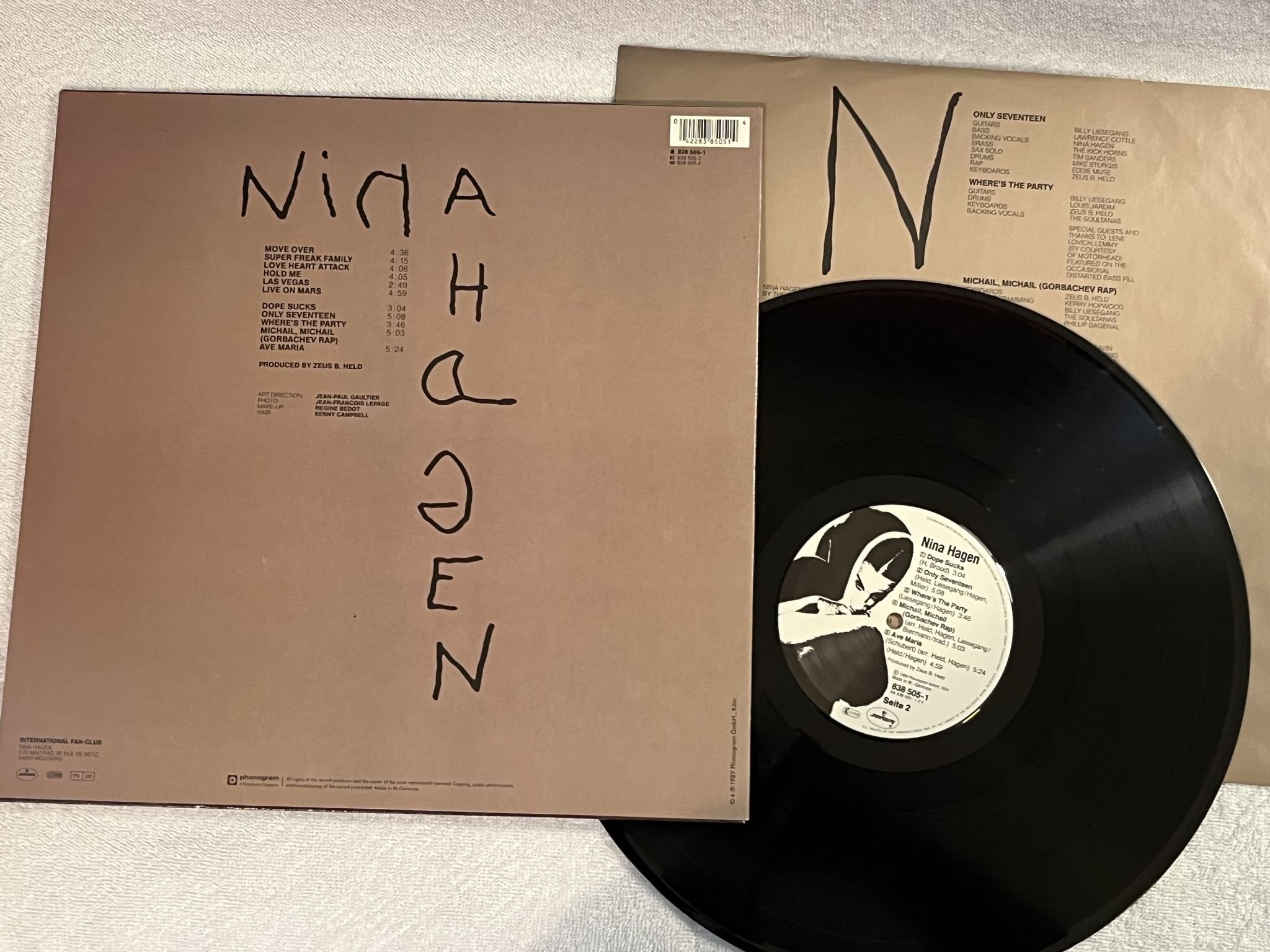 Omslagsbild för skivan NINA HAGEN s/t LP -89 Ger MERCURY 838 505-1