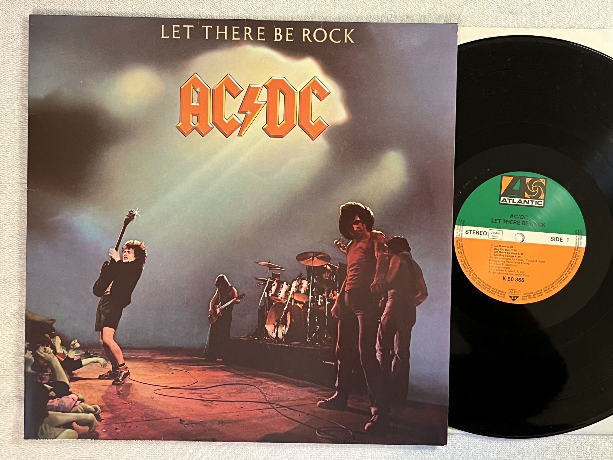 Omslagsbild för skivan AC/DC let there be rock LP -77 Ger ATLANTIC ATLANTA 50366