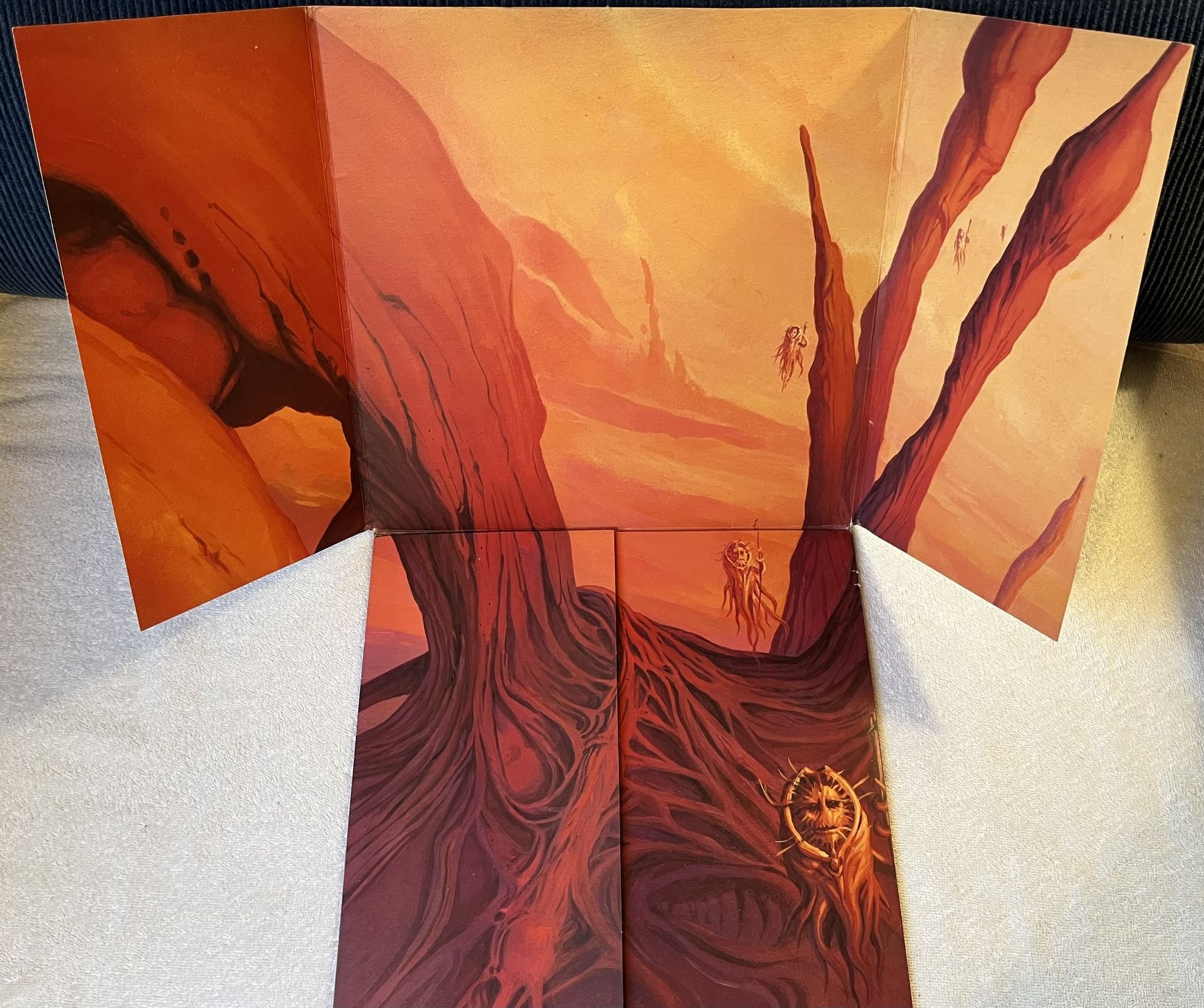 Omslagsbild för skivan POSSESSED Beyond The Gates LP -86 UK UNDER ON FLAG Flag 3 *** Trash ***