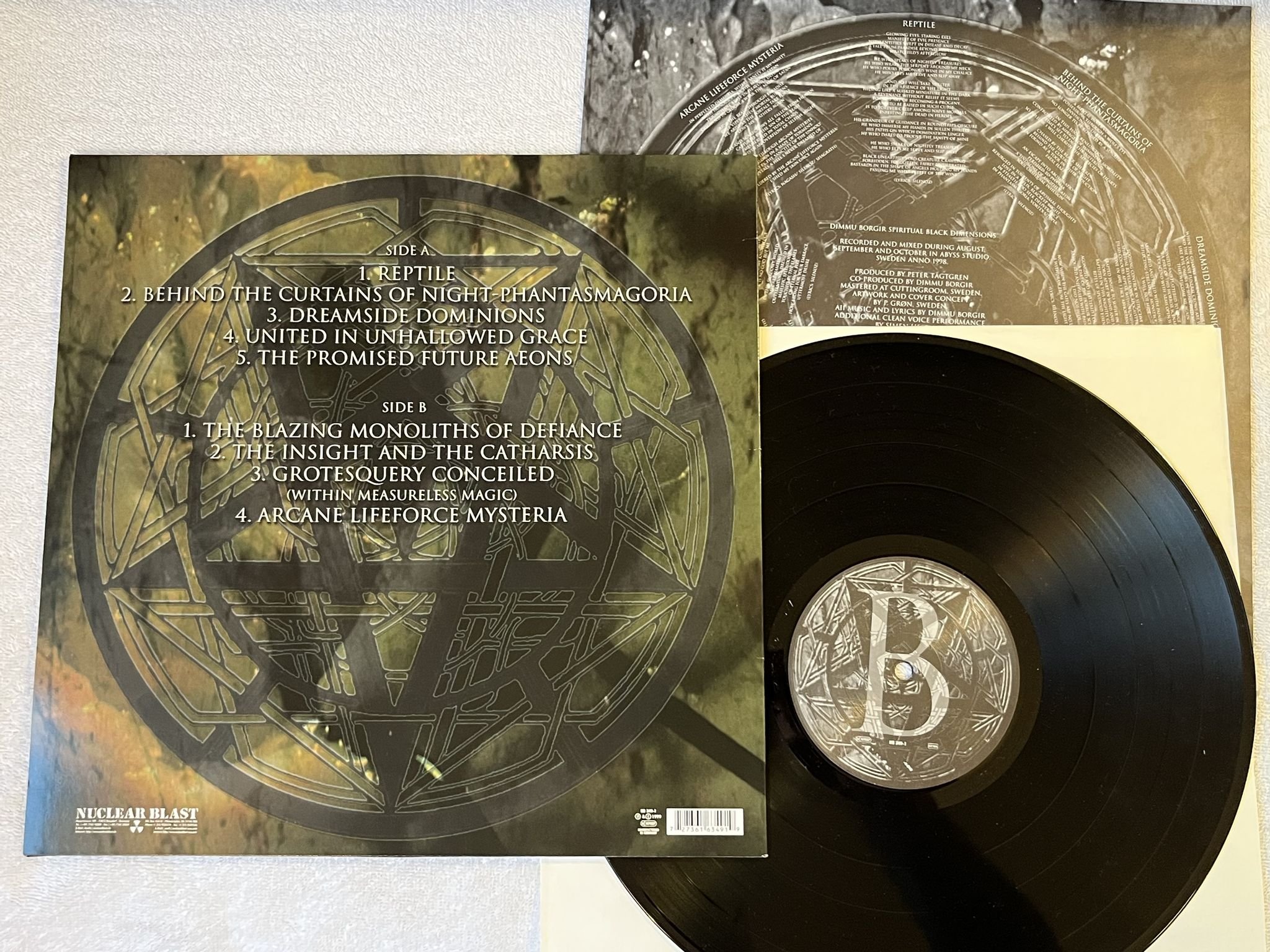 Omslagsbild för skivan DIMMU BORGIR Spiritual Black Dimensions LP -99 Ger NUCLEAR BLAST * Black Metal *