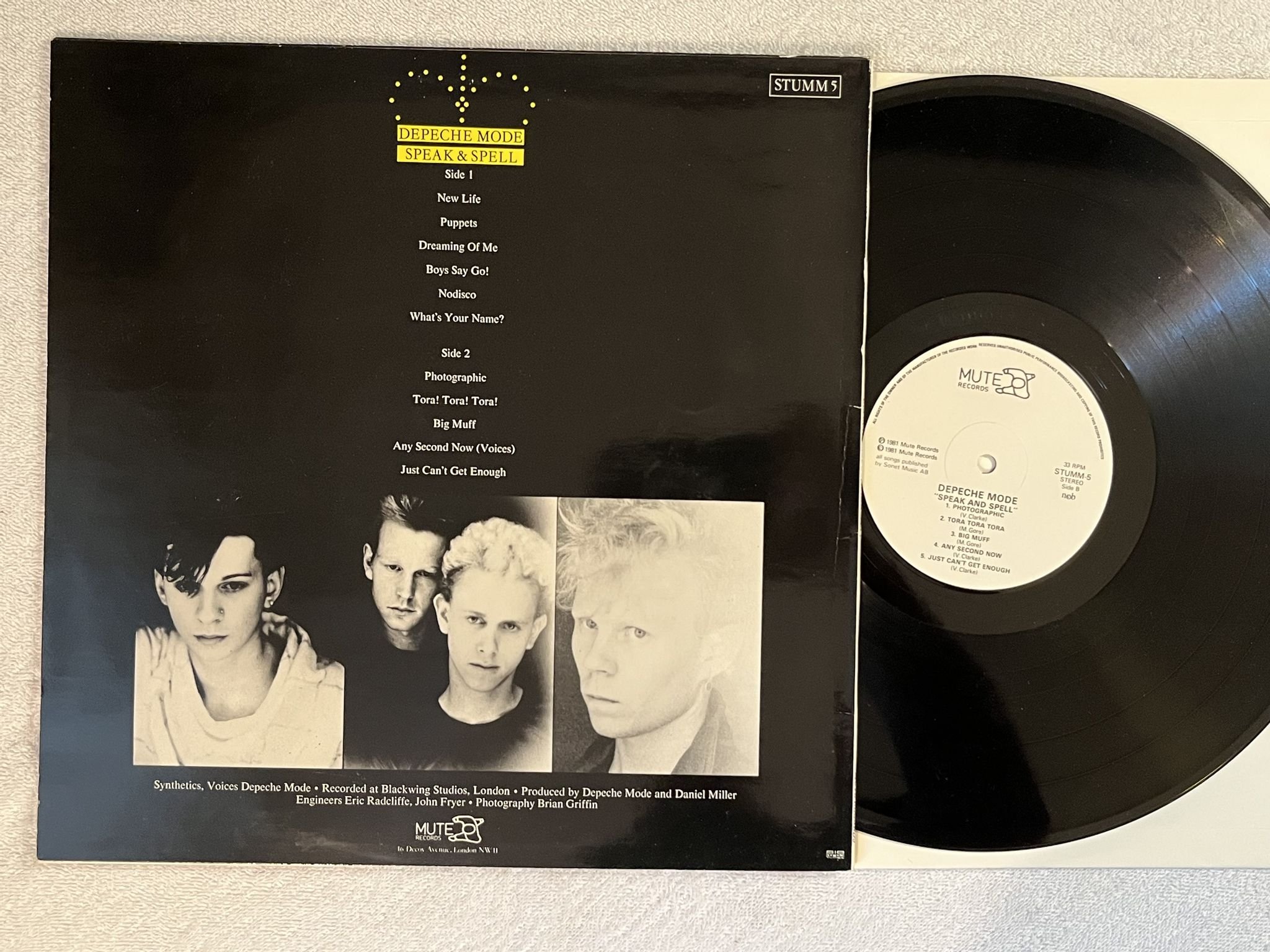 Omslagsbild för skivan DEPECHE MODE Speak & Spell LP -81 ncb MUTE STUMM 5