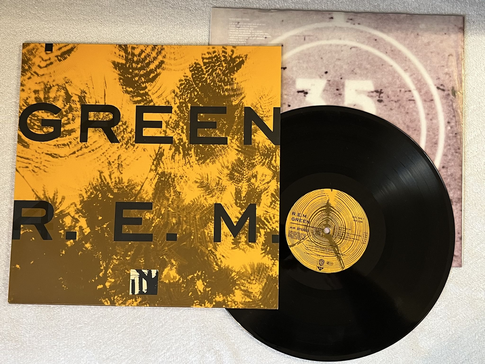 Omslagsbild för skivan R.E.M. green LP -88 WARNER BROS 925 795-1