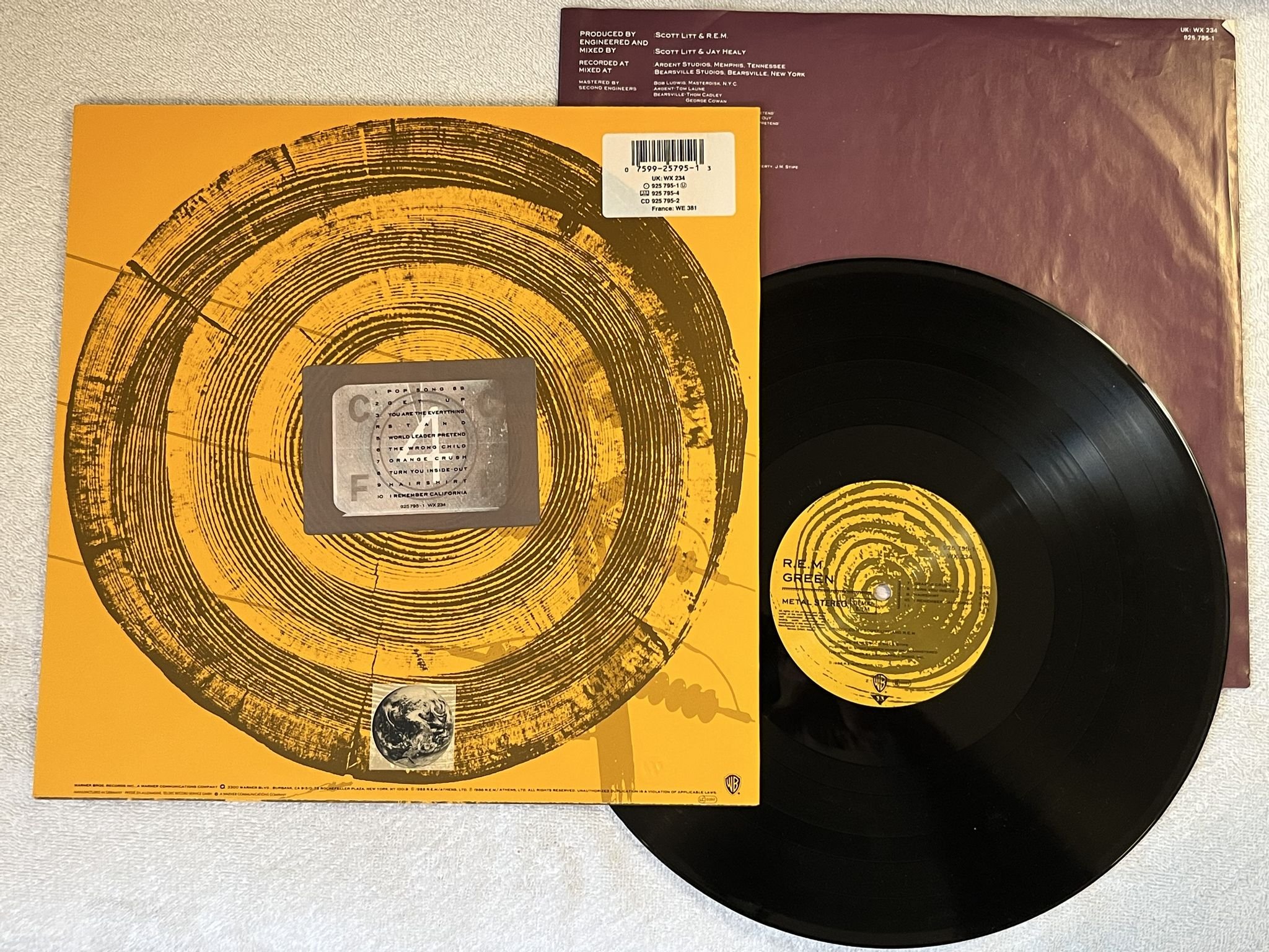 Omslagsbild för skivan R.E.M. green LP -88 WARNER BROS 925 795-1