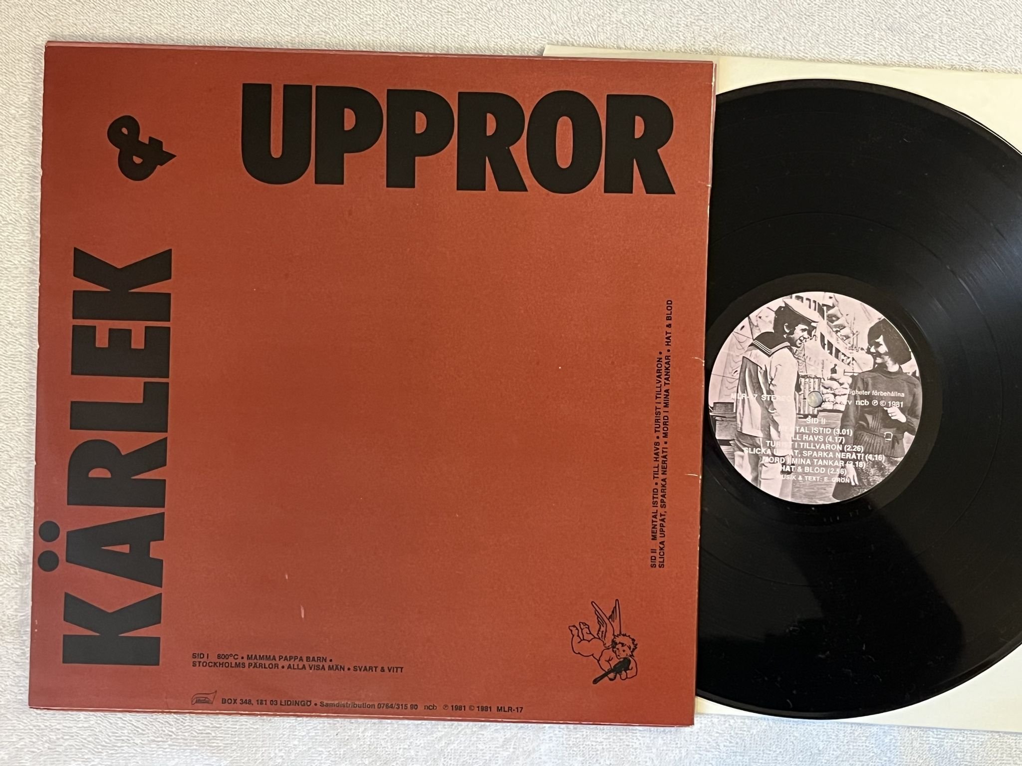 Omslagsbild för skivan EBBA GRÖN kärlek & uppror LP -81 Swe MISTLUR MLR-17 *** 800ºC ***