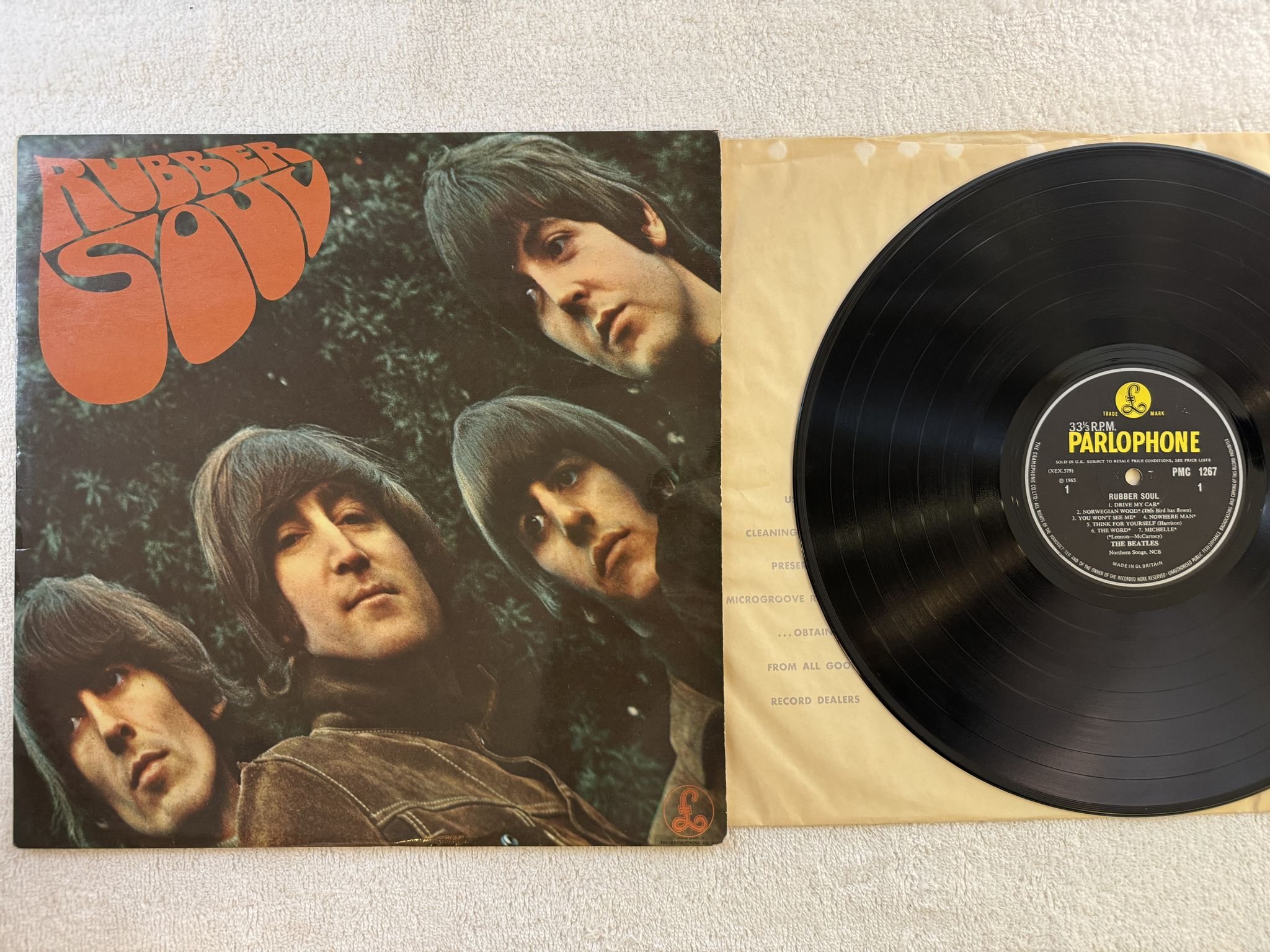 Omslagsbild för skivan THE BEATLES rubber soul LP -65 UK PARLOPHONE PMC 1267 *** MONO PRESS ***