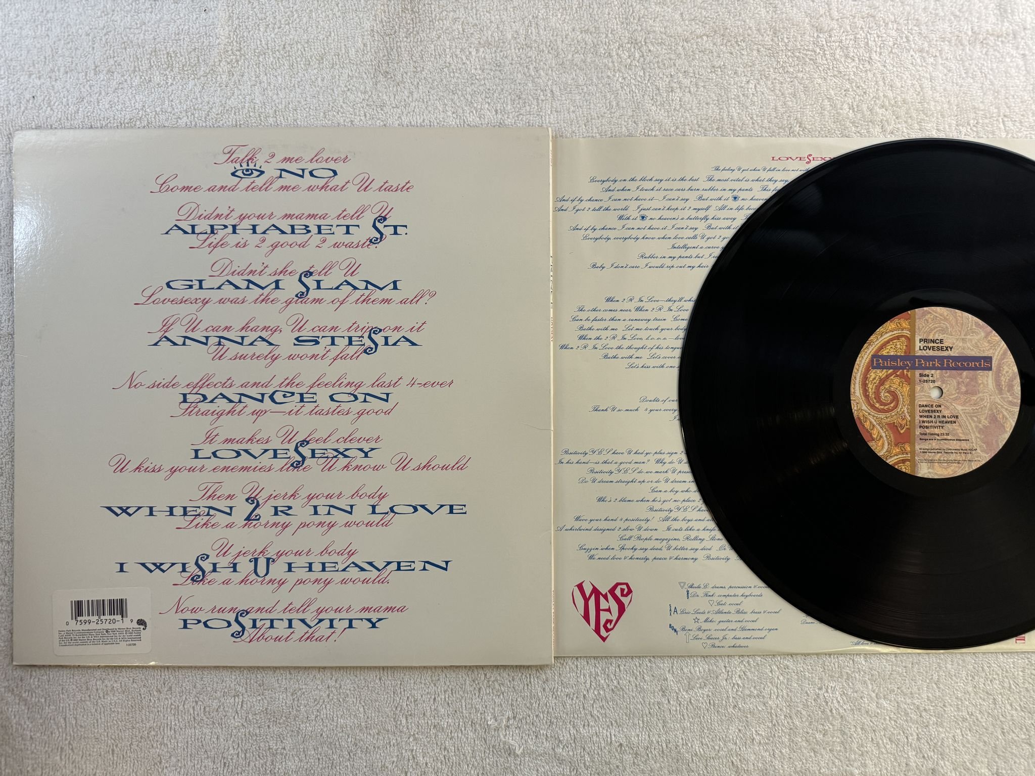 Omslagsbild för skivan PRINCE lovesexy LP -88 US PAISLEY PARK 1-25720